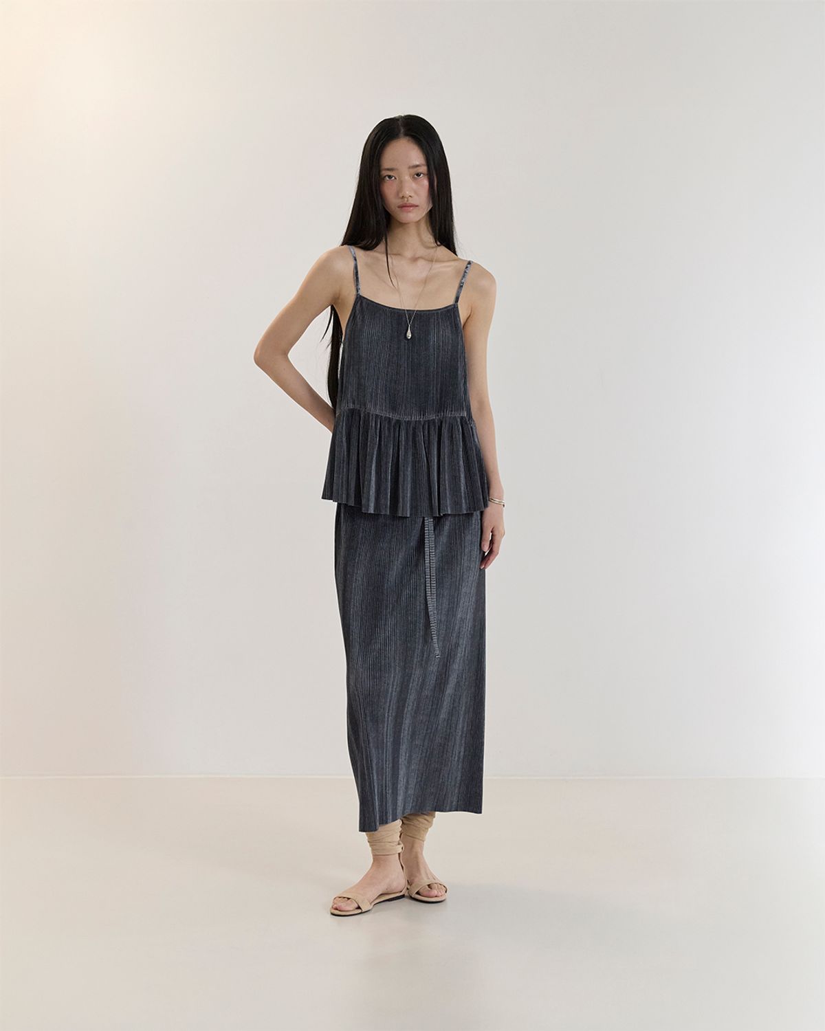 커렌트(CURRENT) PLEATS LONG SKIRT(INDIGO BLUE)