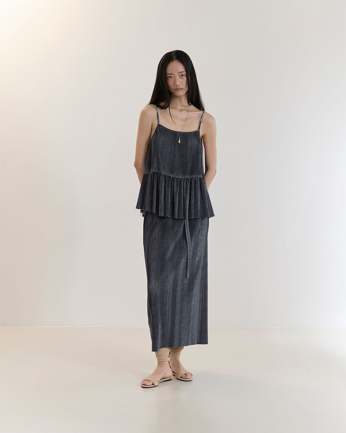커렌트(CURRENT) PLEATS LONG SKIRT(INDIGO BLUE)