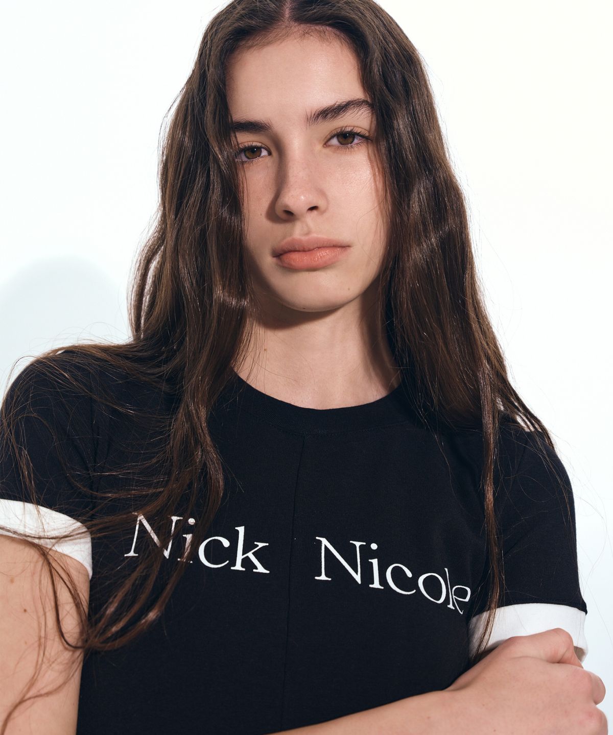 닉앤니콜(NICK&NICOLE) HALF LAYERED PINTUCK SLIM SLEEVE TOP_BLACK