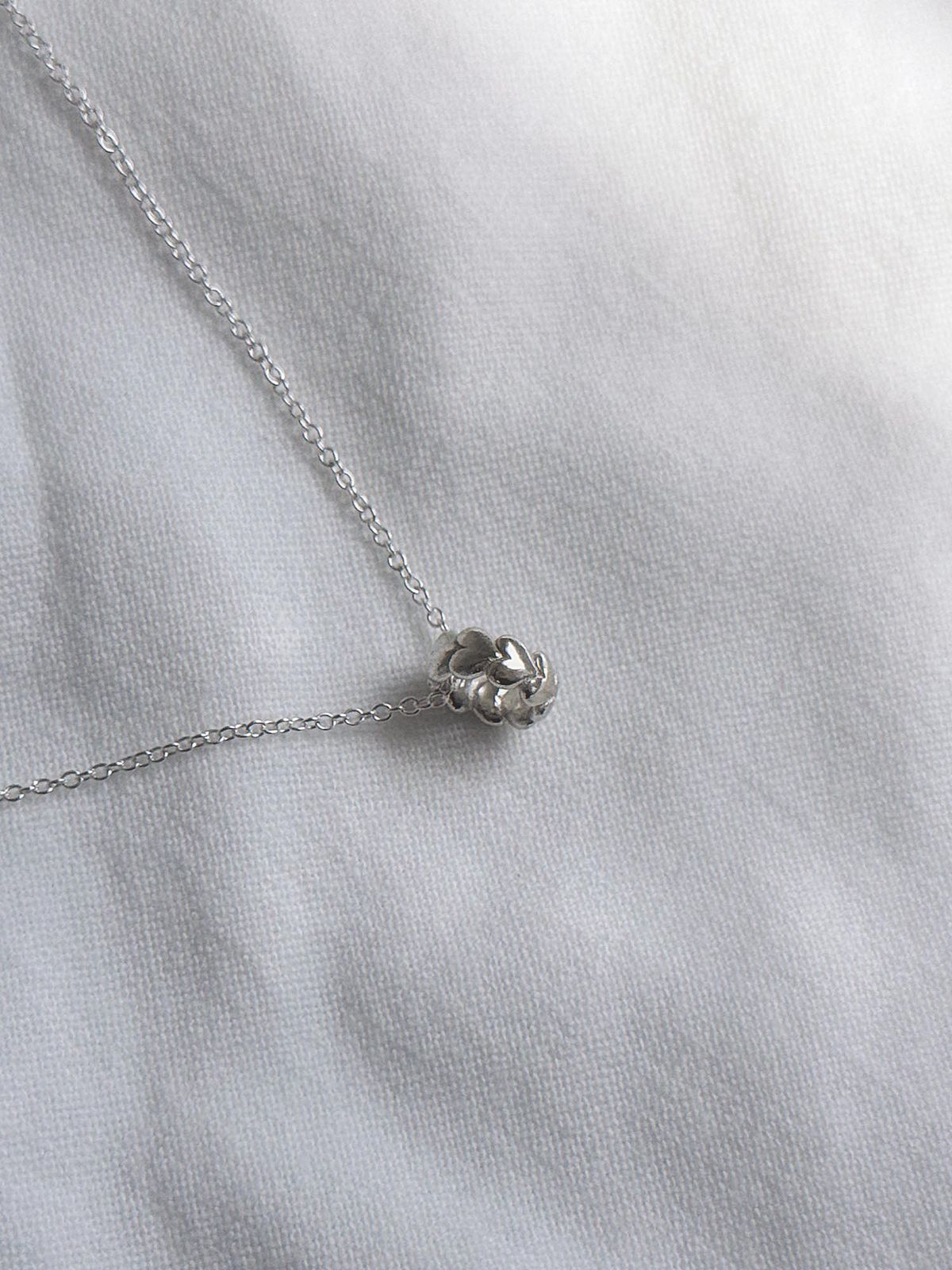 러브트릭스(LOVETRIX) Silver925 Heart bangle necklace (basic ver)