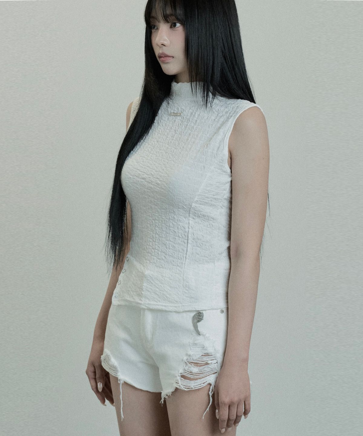 에트오소메(ETRE AU SOMMET) Scarf Wrinkle Slit Top (Ivory)