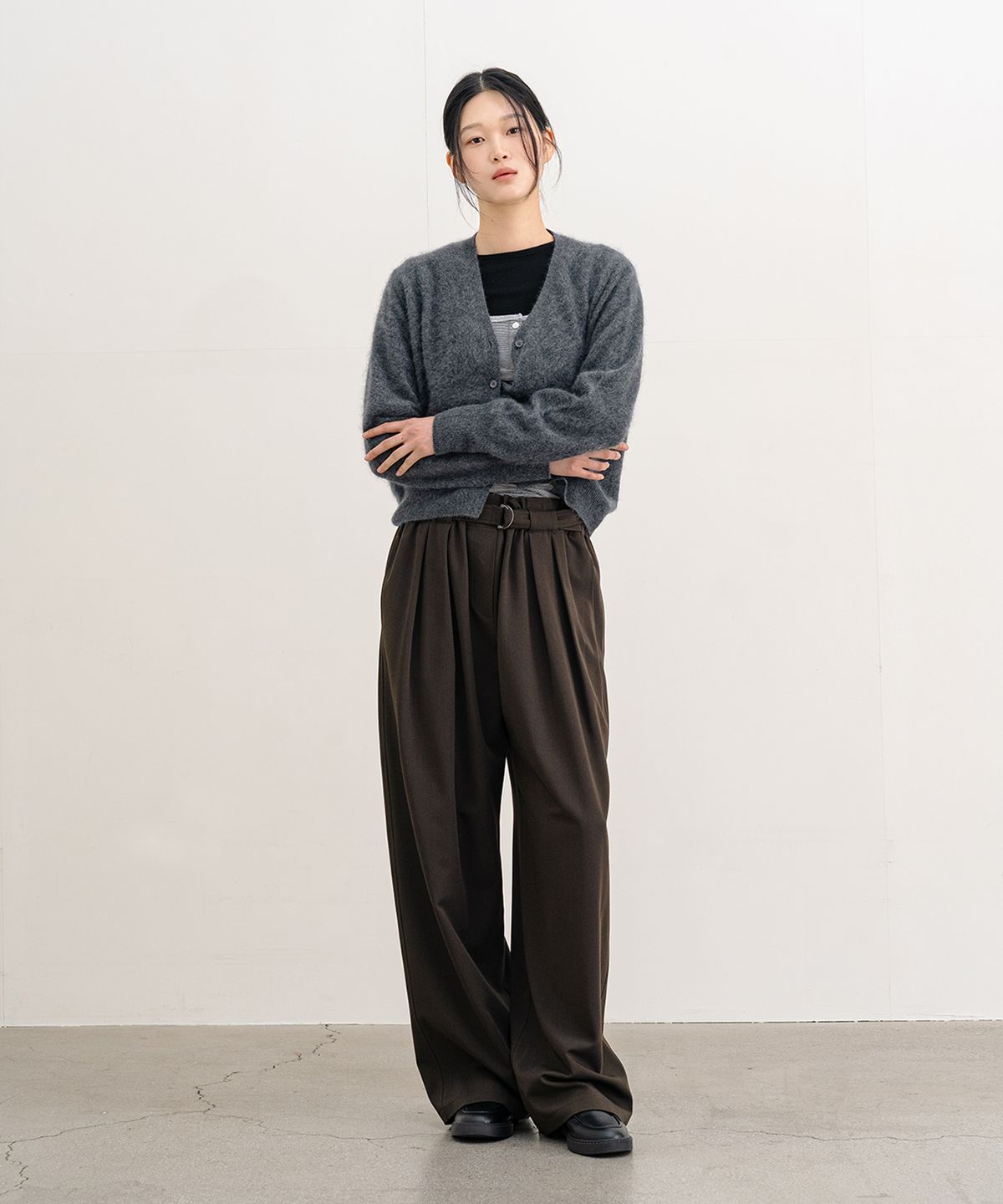 클루니(CLUNY) Pintuck Belted Wide Pants - Brown