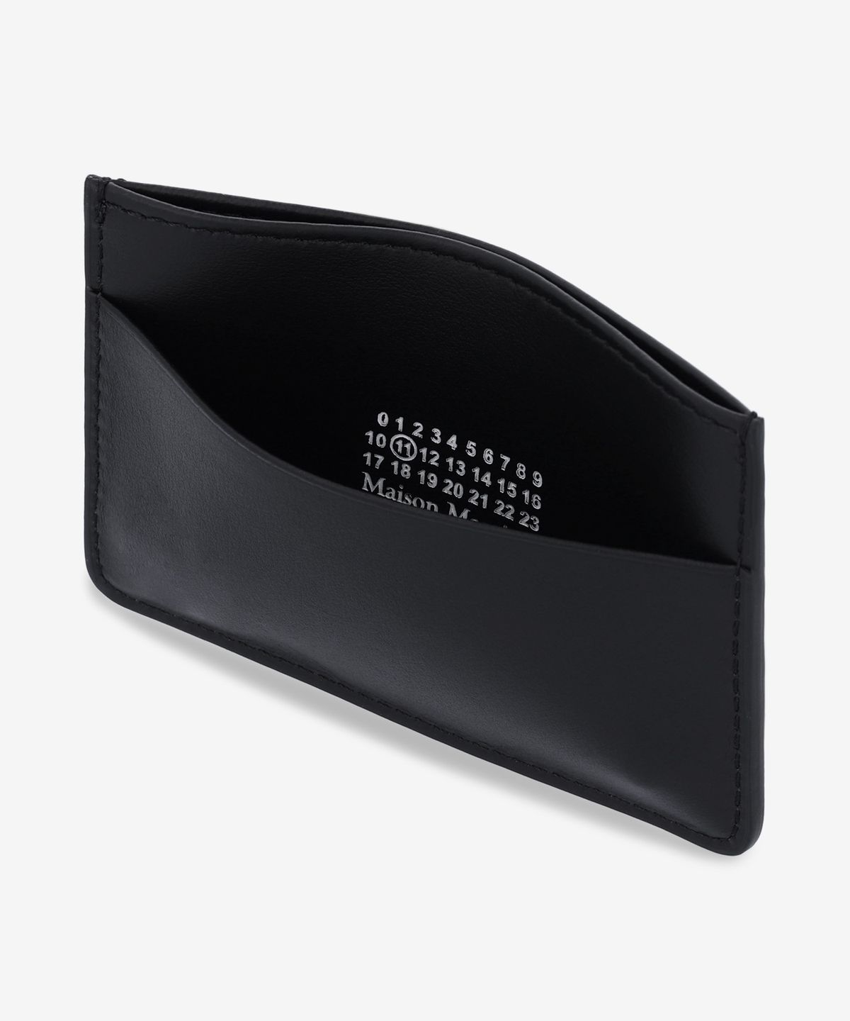 메종 마르지엘라(MAISON MARGIELA) 로고 슬림 3CC 카드 홀더 - 블랙 / SA2VX0006P8729H1145