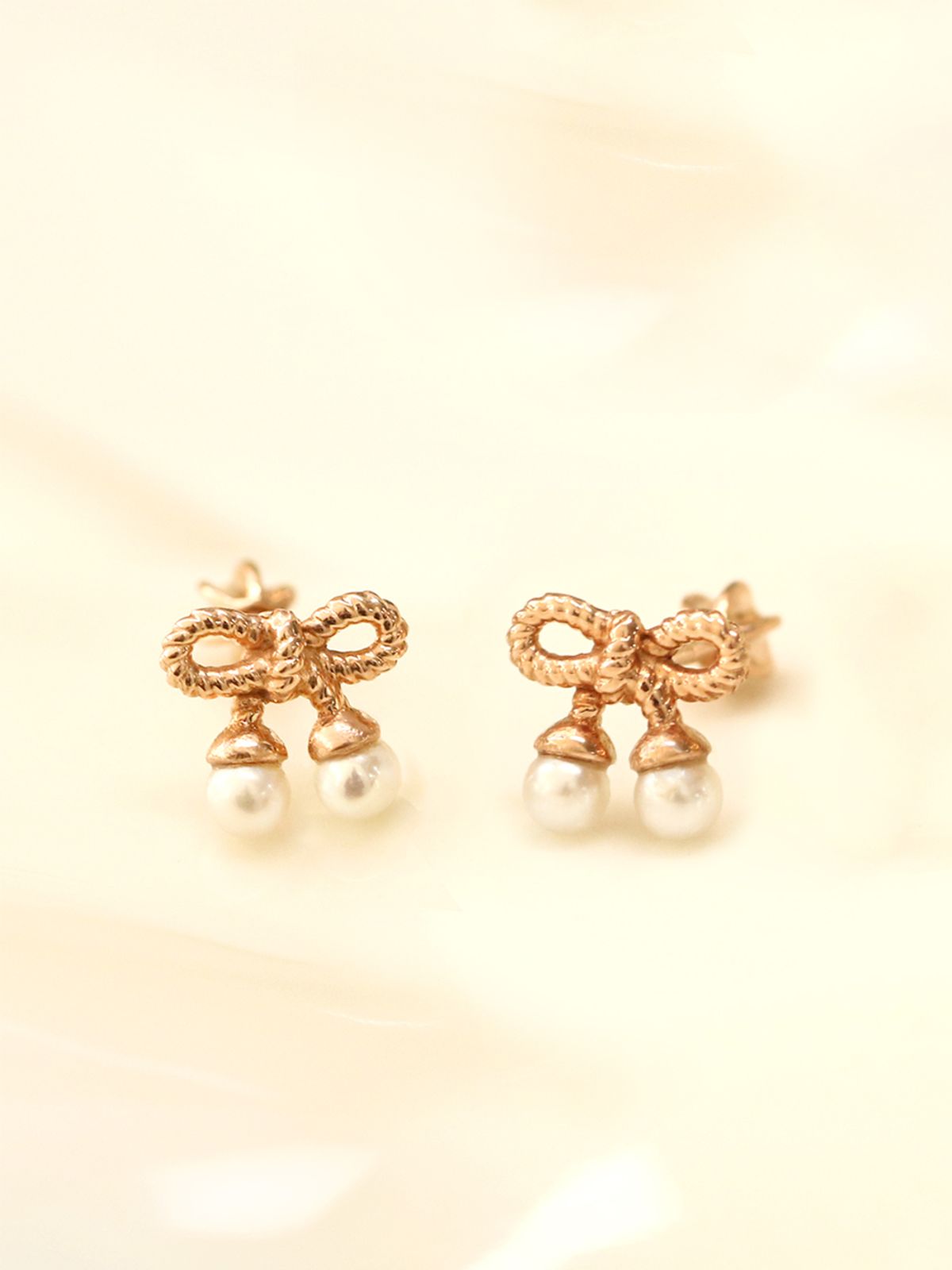 미니멀피어싱(MINIMALPIERCING) 14K 엔티크 리본 담수 진주 피어싱