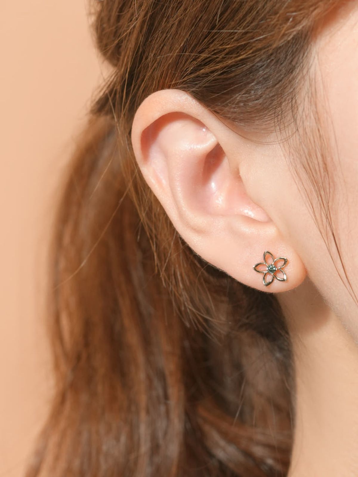 미니멀피어싱(MINIMALPIERCING) 14K 모이사나이트 다이아 올리비아 플라워 피어싱 귀걸이
