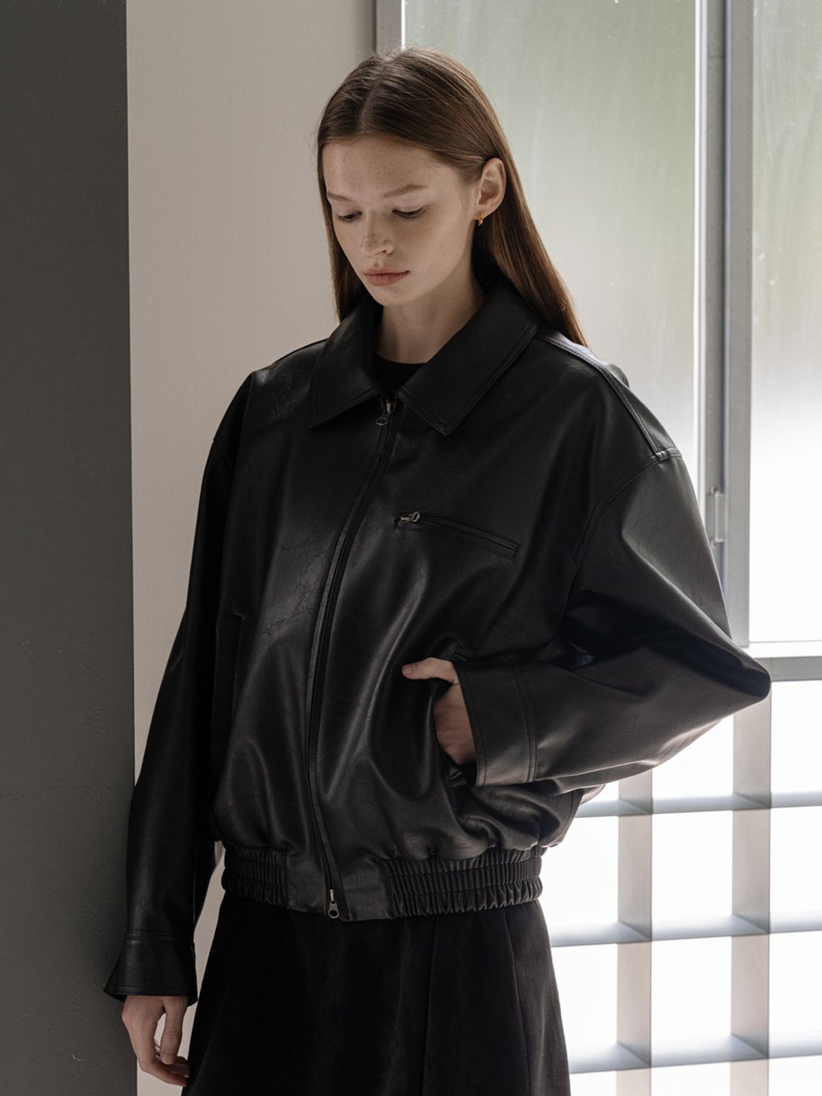 클루니(CLUNY) Crack leather blouson jumper - black