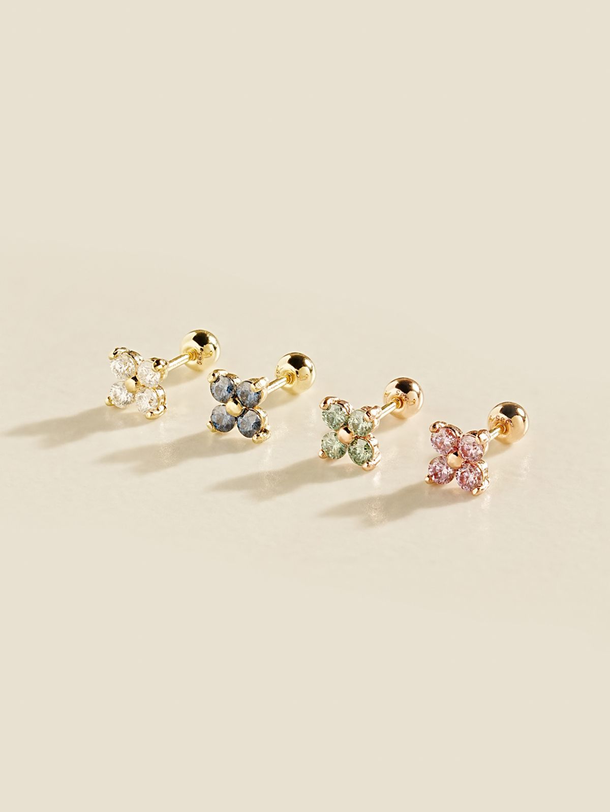 미니멀피어싱(MINIMALPIERCING) 14K 모이사나이트 다이아 클로버 피어싱 귀걸이