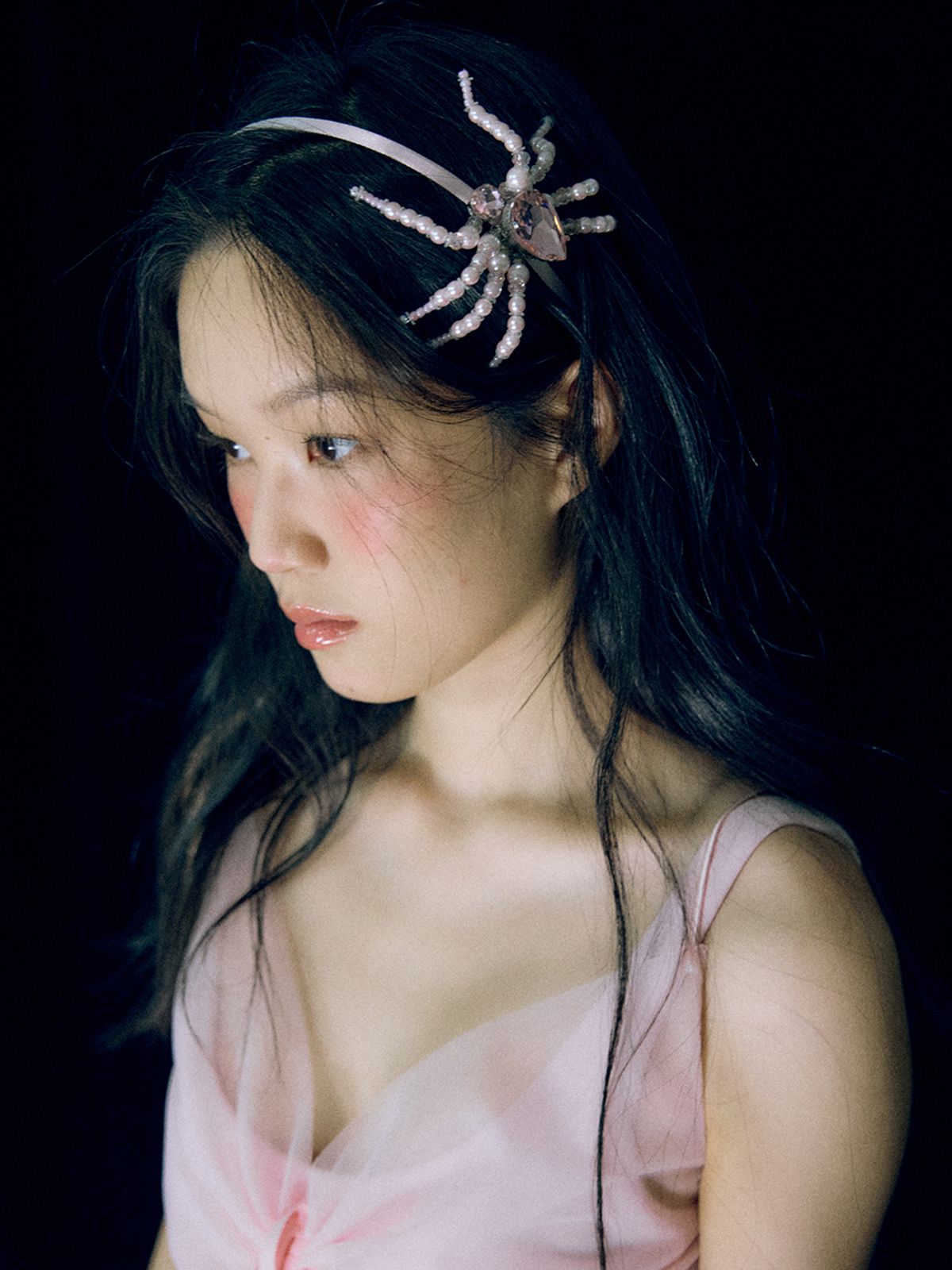 러뷰이(LOVUEE) 타란튤라 헤어밴드 핑크