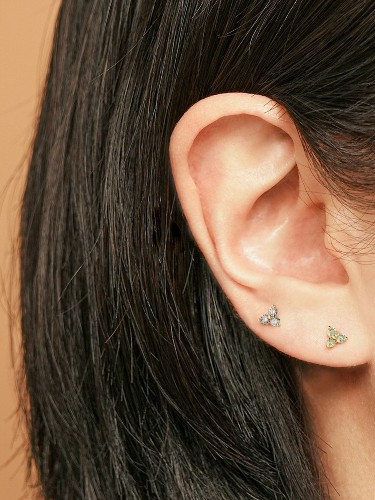 미니멀피어싱(MINIMALPIERCING) [0.8mm]14K 인터널 모이사나이트 다이아 삼각 라블렛 피어싱 귀걸이