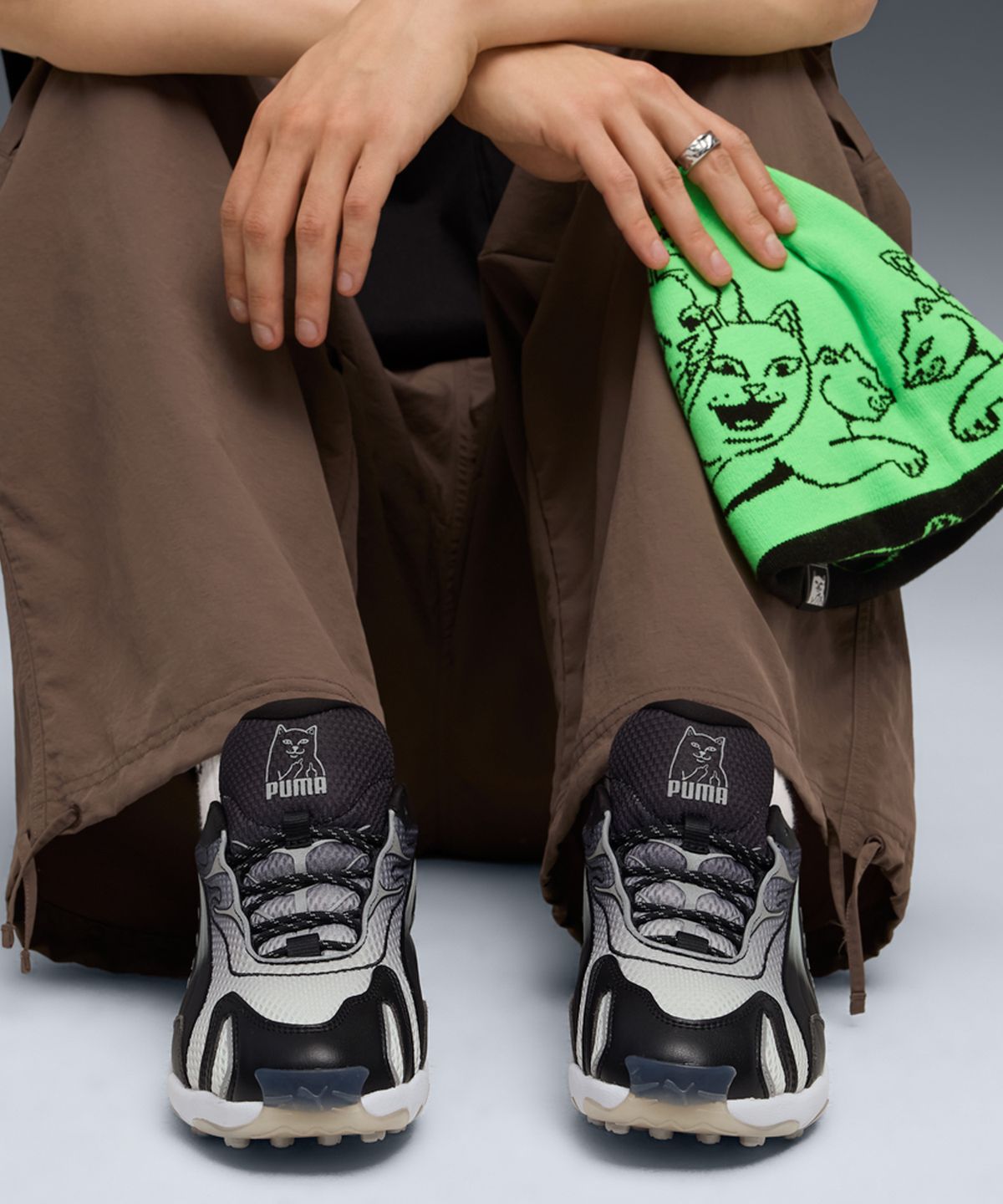 푸마(PUMA) 인헤일 립앤딥 - 블랙:실버 / 403648-01