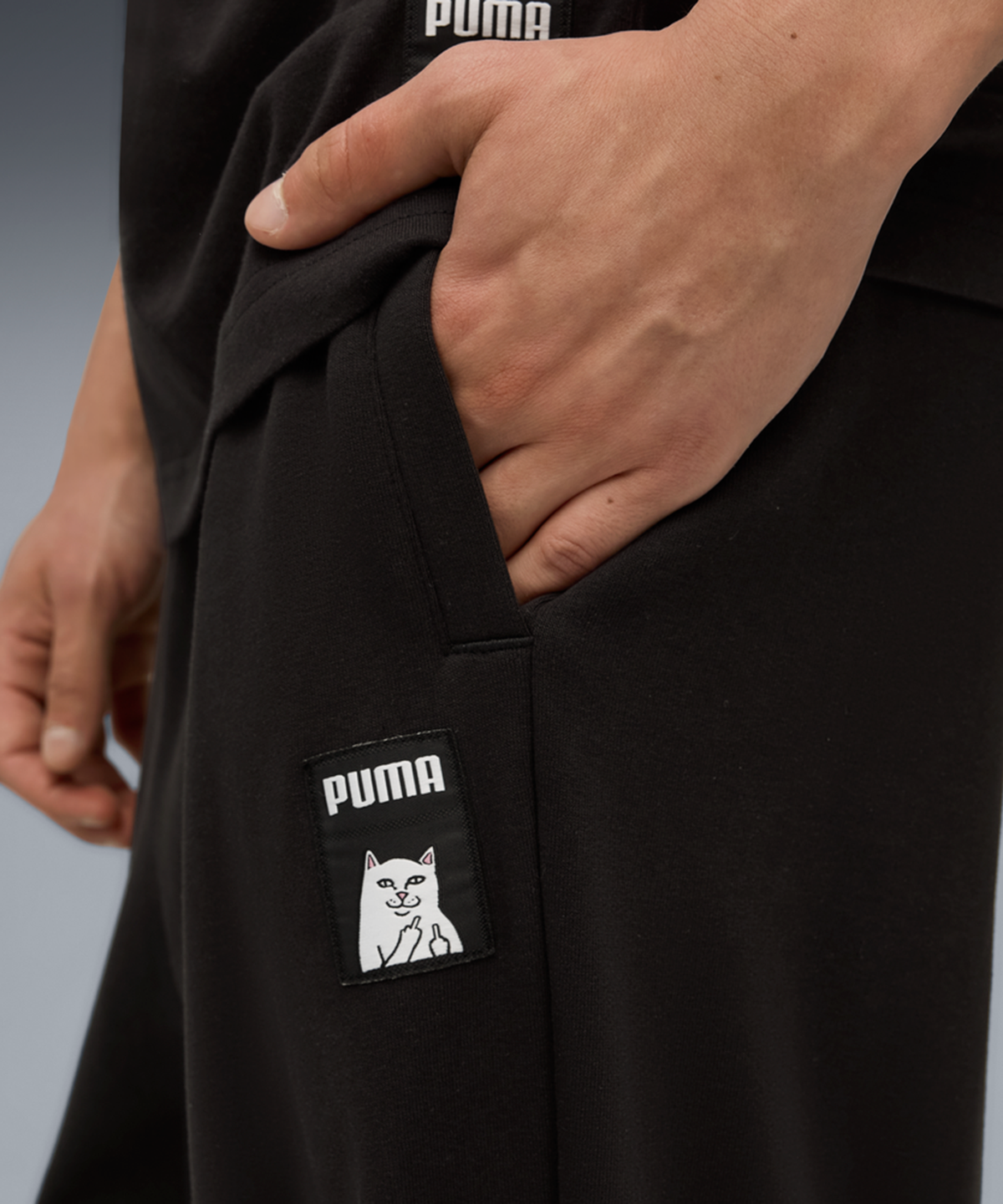 푸마(PUMA) 푸마 X 립앤딥 오버사이즈 와이드 스웻팬츠 TR op - 블랙 / 632416-01