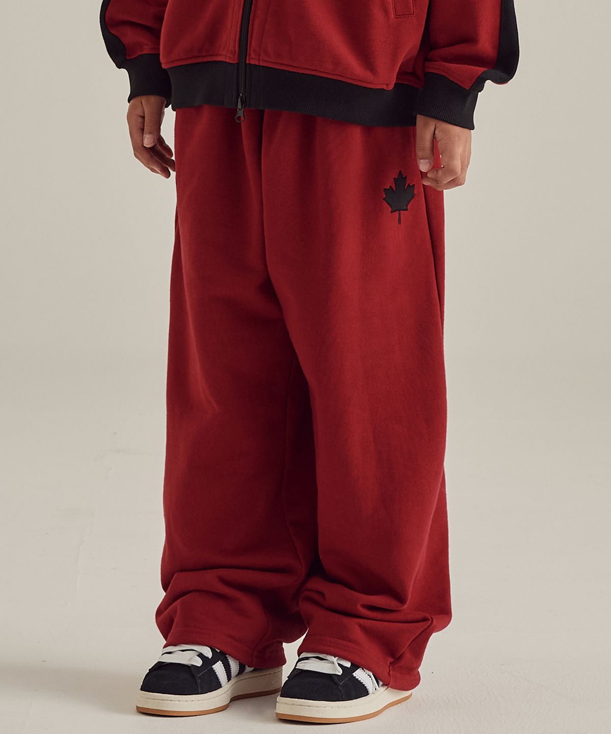 테이크이지 키즈(TAKEASY KIDS) 메이플 라인 스웻 팬츠 (마룬)