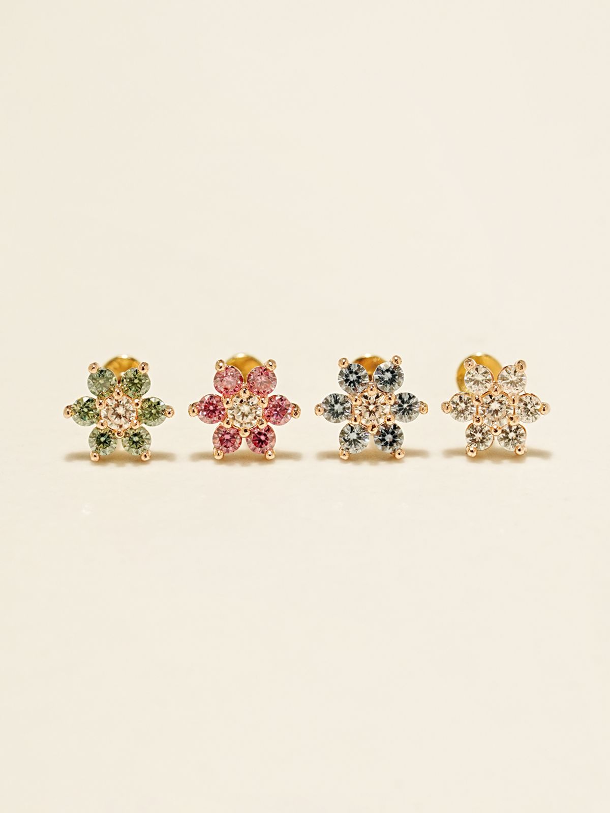 미니멀피어싱(MINIMALPIERCING) [0.8mm]14K 인터널 모이사나이트 다이아 컬러 러블리 플라워 라블렛 피어싱 귀걸이