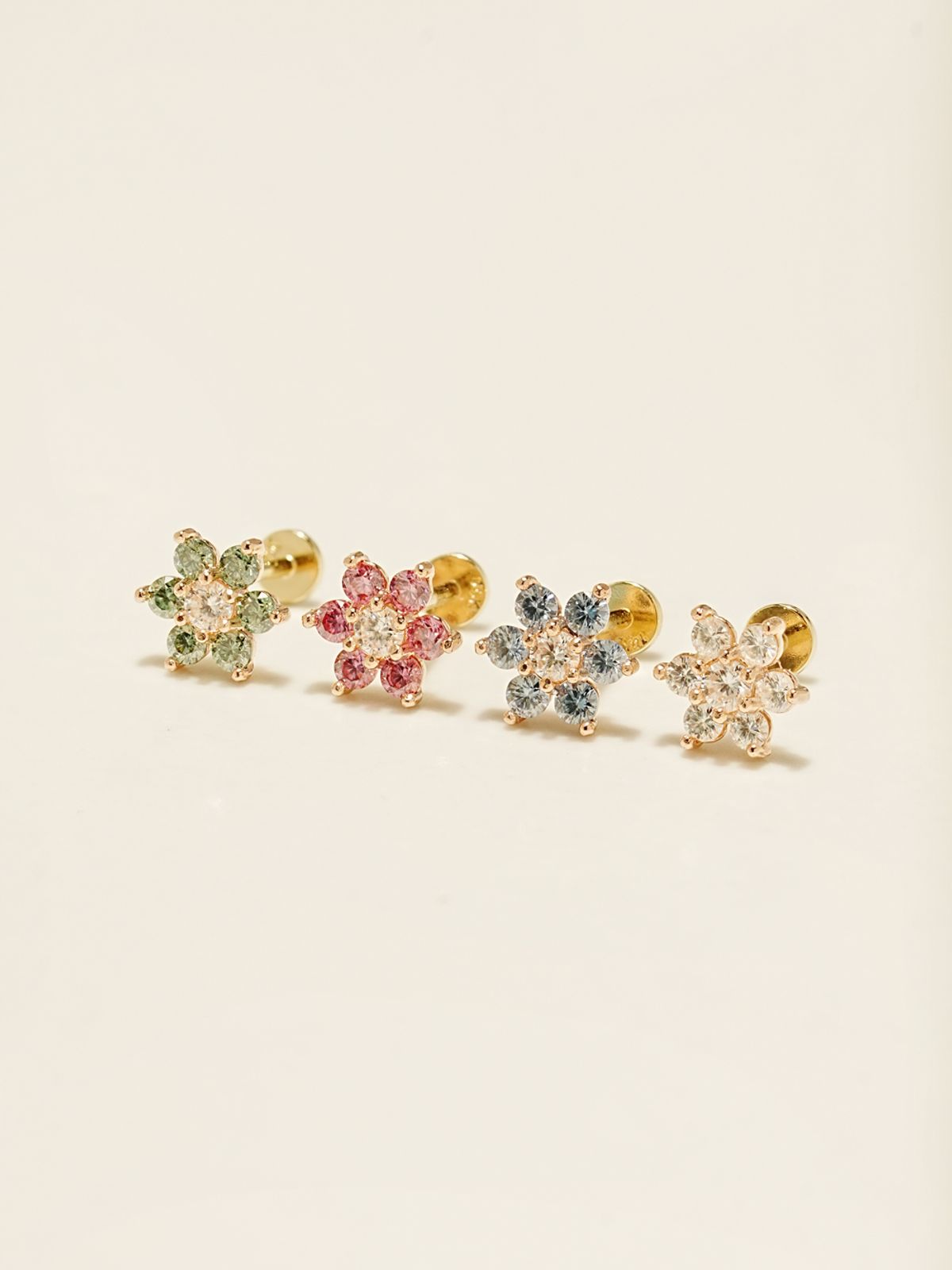 미니멀피어싱(MINIMALPIERCING) [0.8mm]14K 인터널 모이사나이트 다이아 컬러 러블리 플라워 라블렛 피어싱 귀걸이