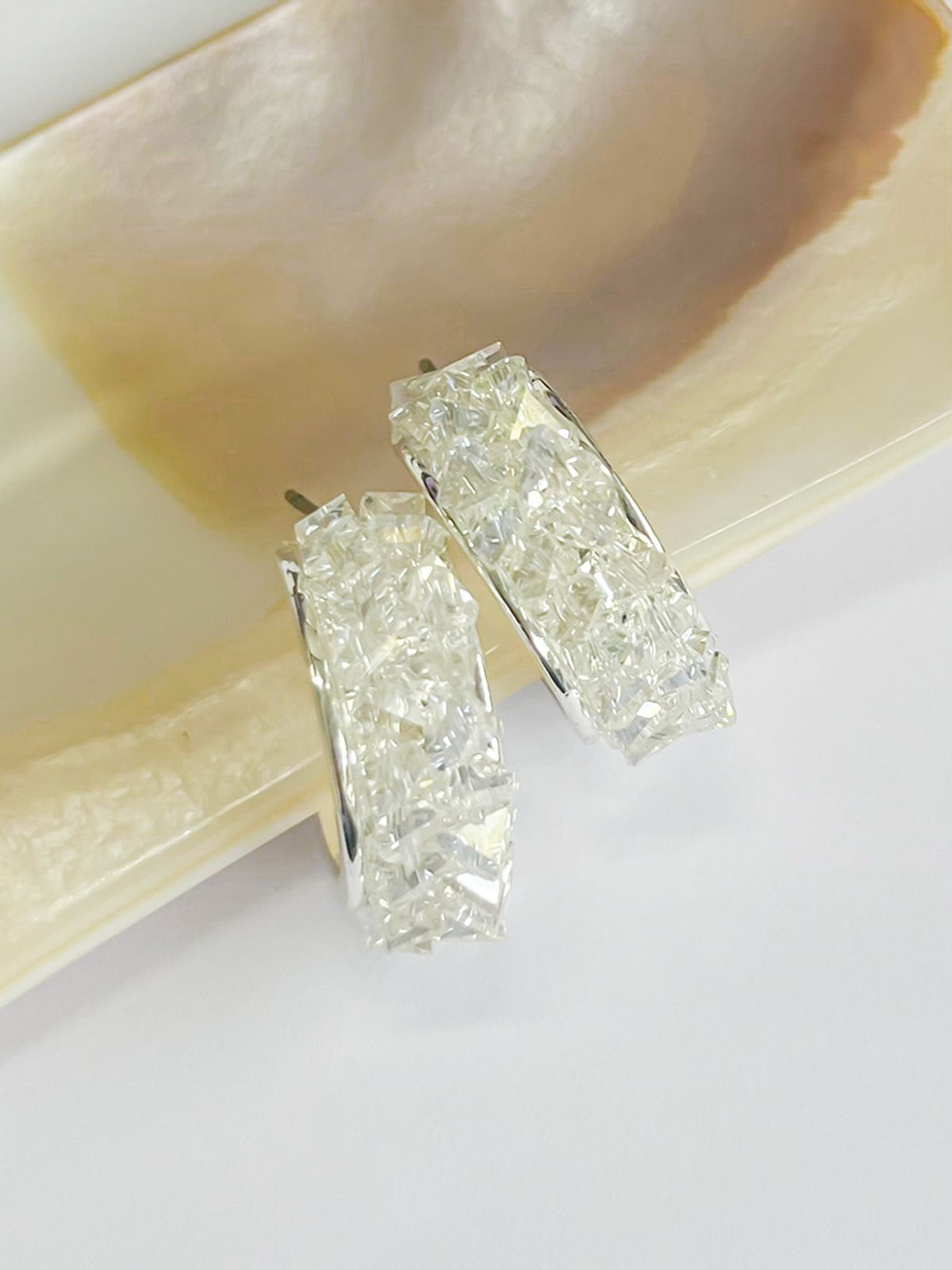 소수(SOSOO) Crystal Bold Ring Earrings