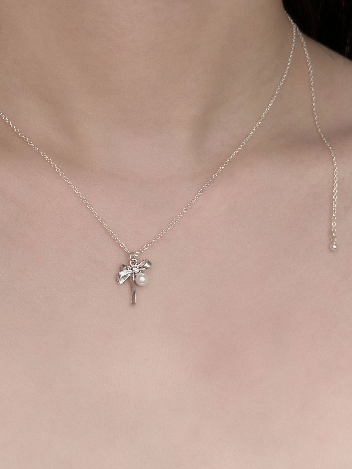 러브트릭스(LOVETRIX) silver925 Ribbon & pearl necklace