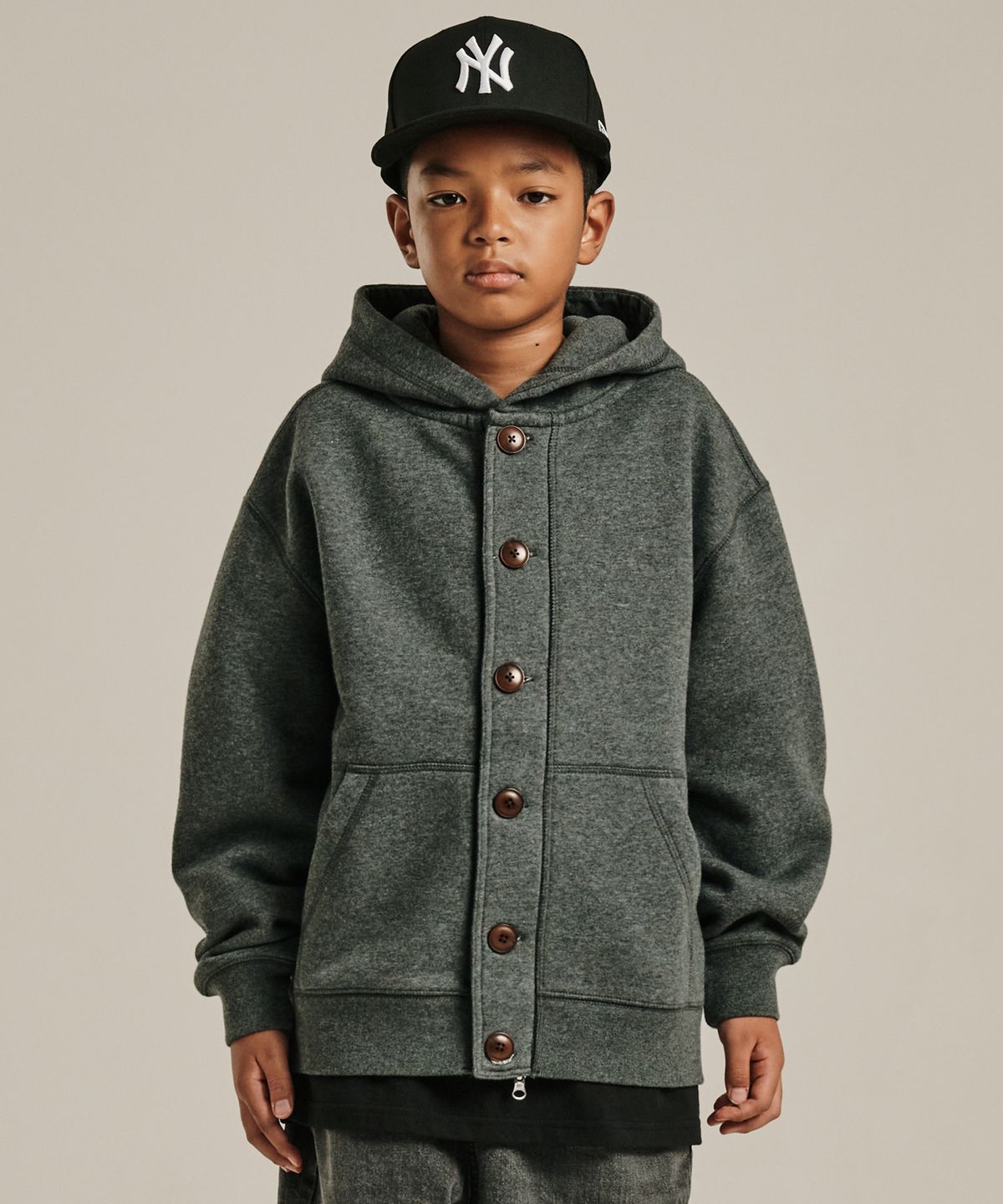 테이크이지 키즈(TAKEASY KIDS) 버튼업 후드집업 (연차콜)