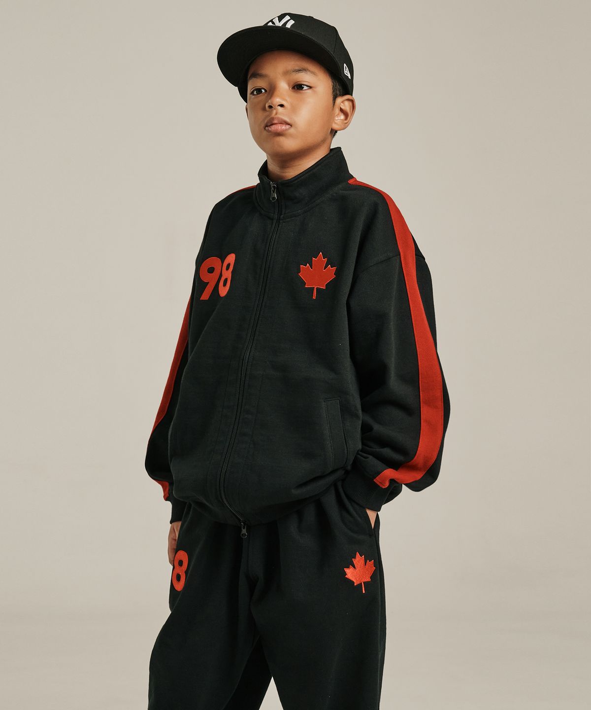 테이크이지 키즈(TAKEASY KIDS) 메이플 라인 스웻 집업 (블랙)