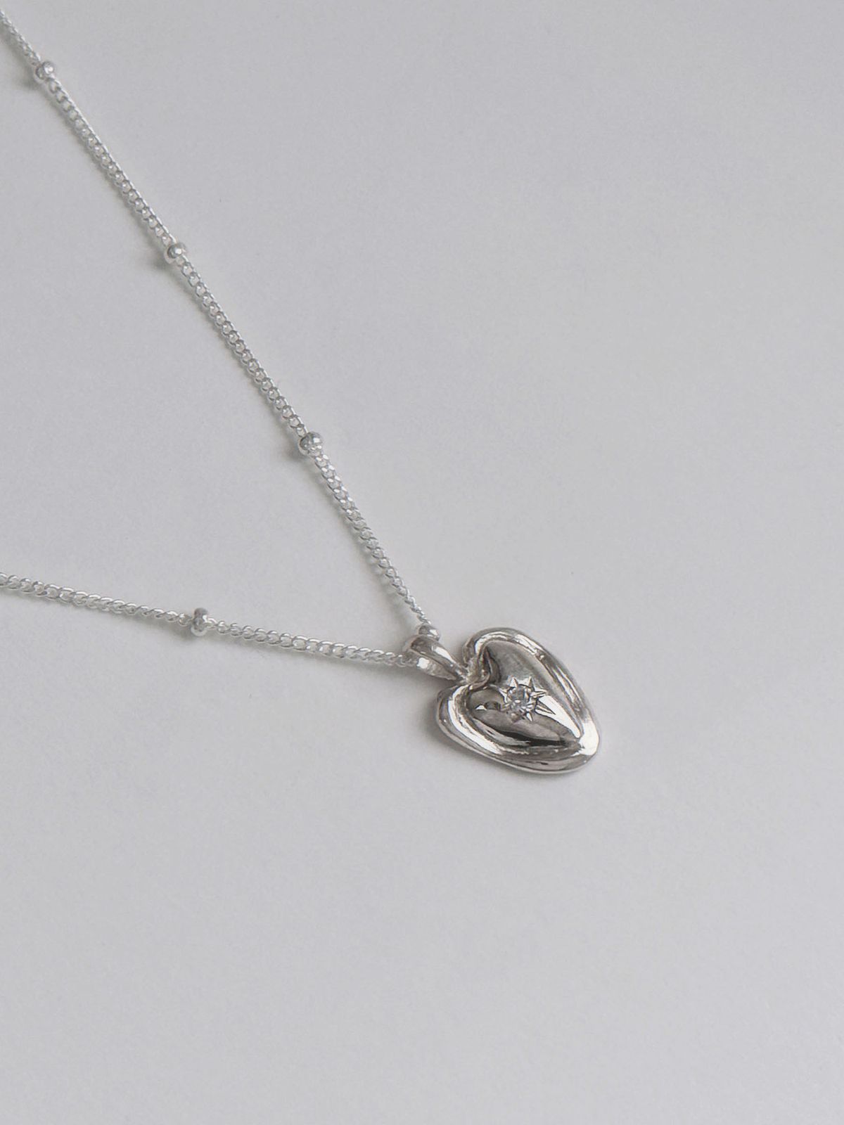 러브트릭스(LOVETRIX) silver925 Heart drop necklace