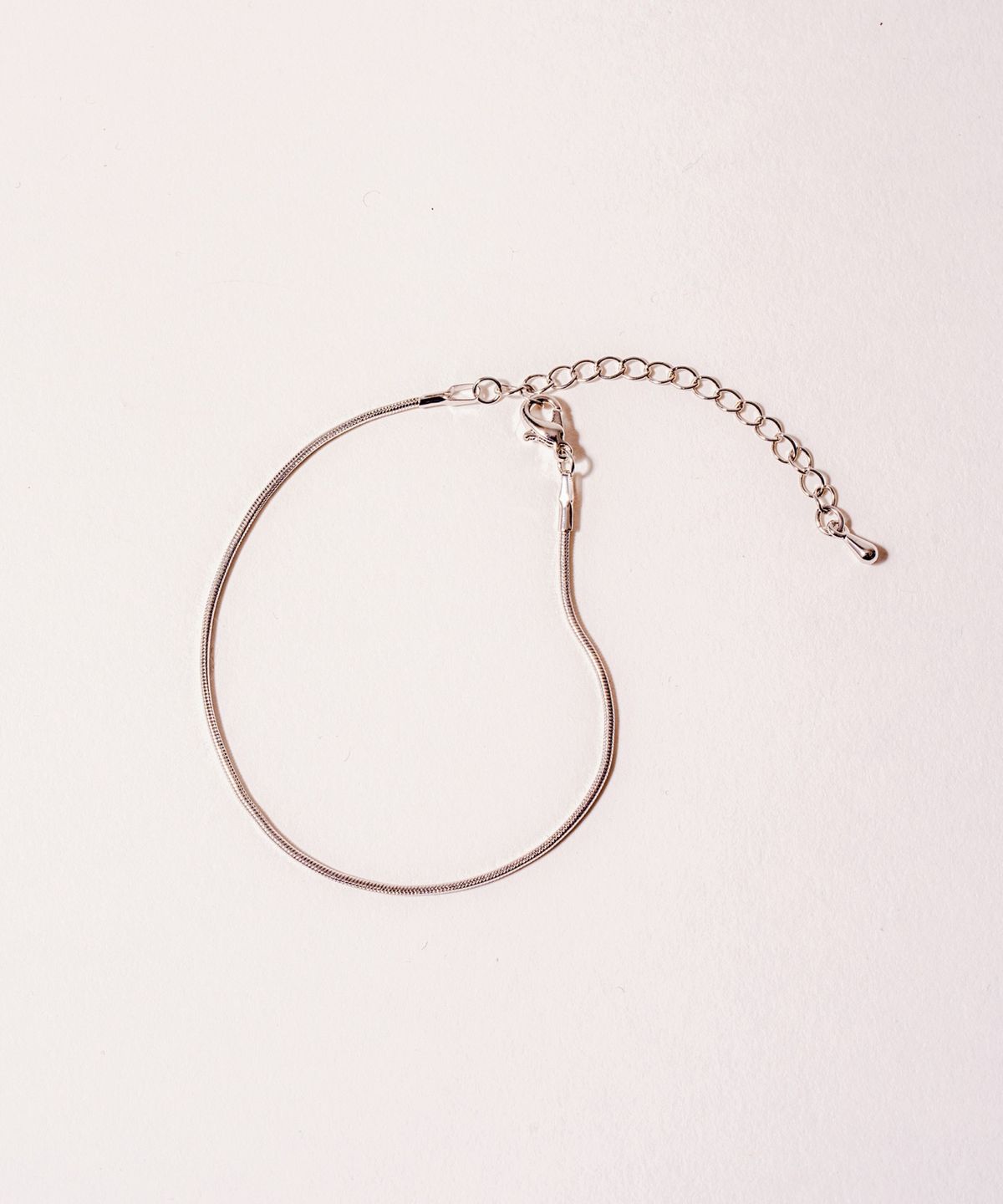노비스도쿄(NOVICE TOKYO) 심플 내로우 팔찌 Simple Narrow Bracelet / Silver