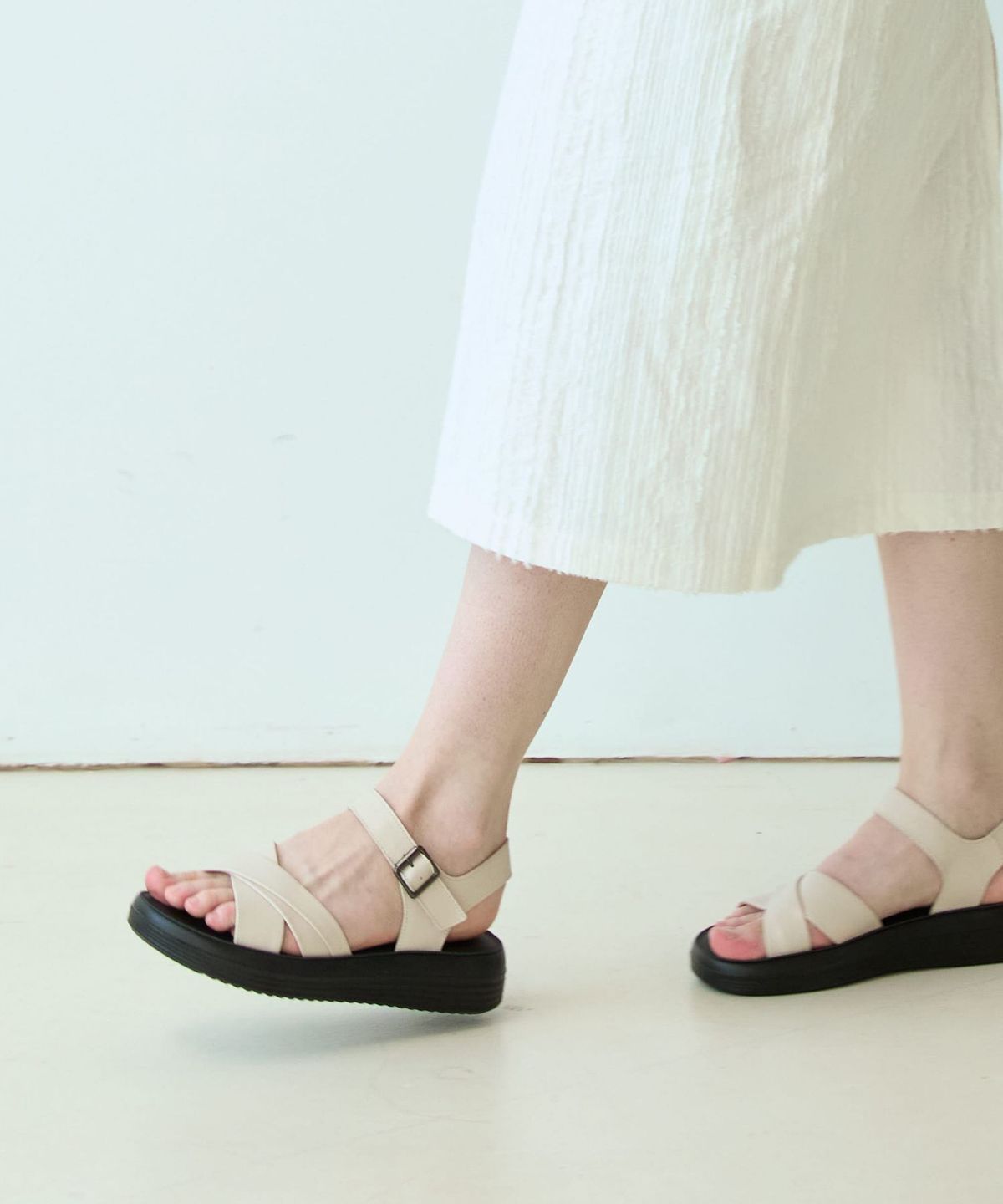 스퍼(SPUR) Real Leather Pleats Sandal 천연소가죽 샌들 4cm -US9055 (2color)