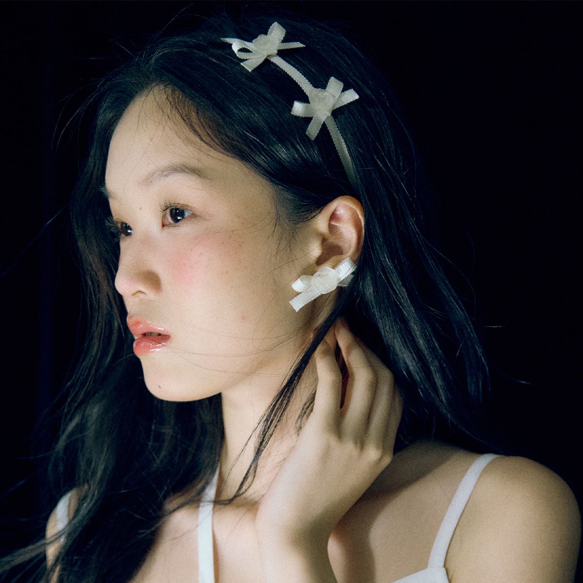 러뷰이(LOVUEE) 프로스트 크림로즈 헤어밴드