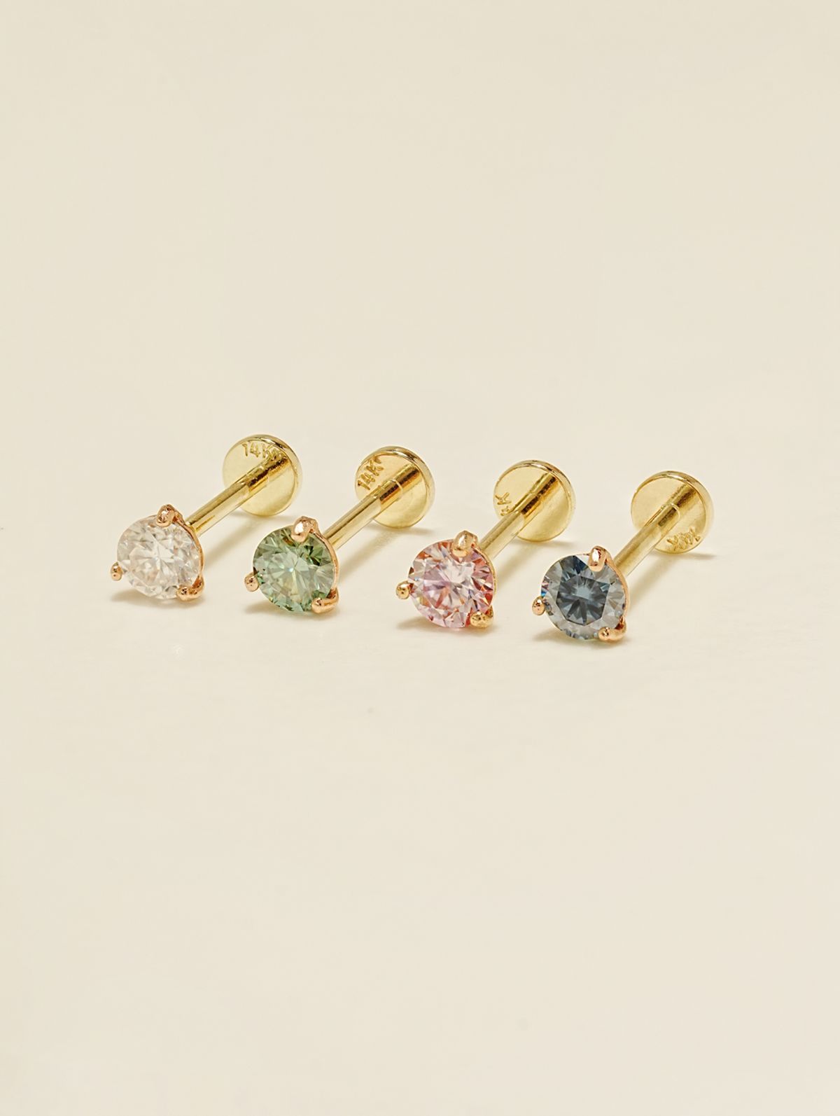 미니멀피어싱(MINIMALPIERCING) [0.8mm]14K 인터널 모이사나이트 다이아 미니 삼각 라블렛 피어싱 귀걸이
