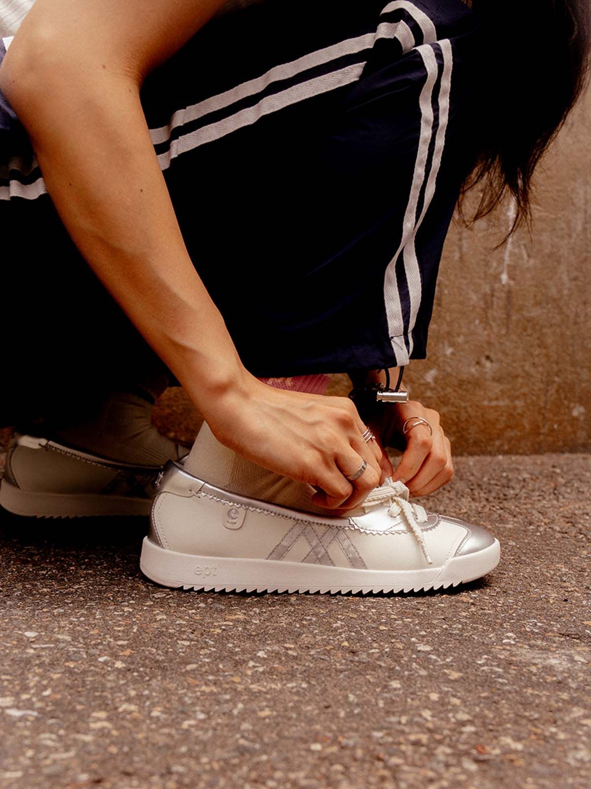 이피티(EPT) BONITA (OFF WHITE/SILVER)