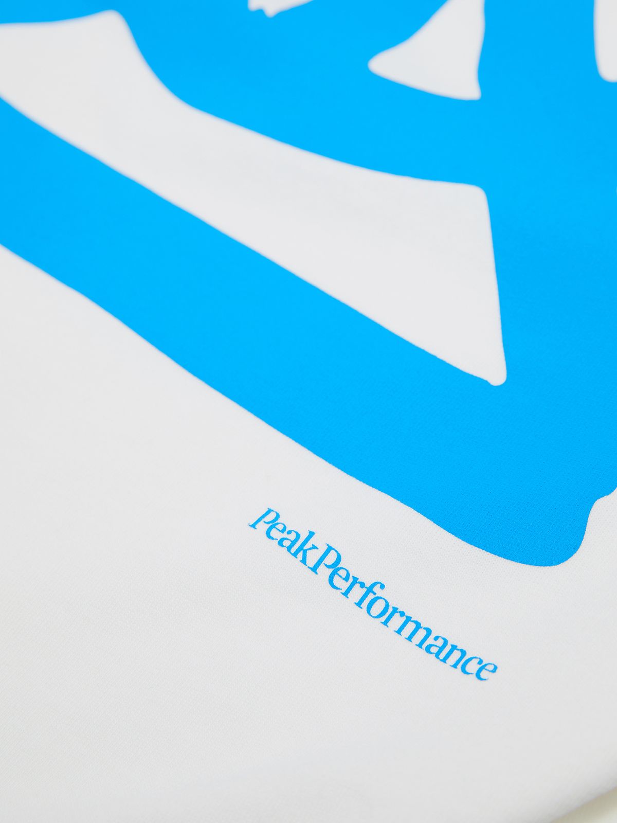 피크퍼포먼스(PEAKPERFORMANCE) 그래픽 티셔츠 M