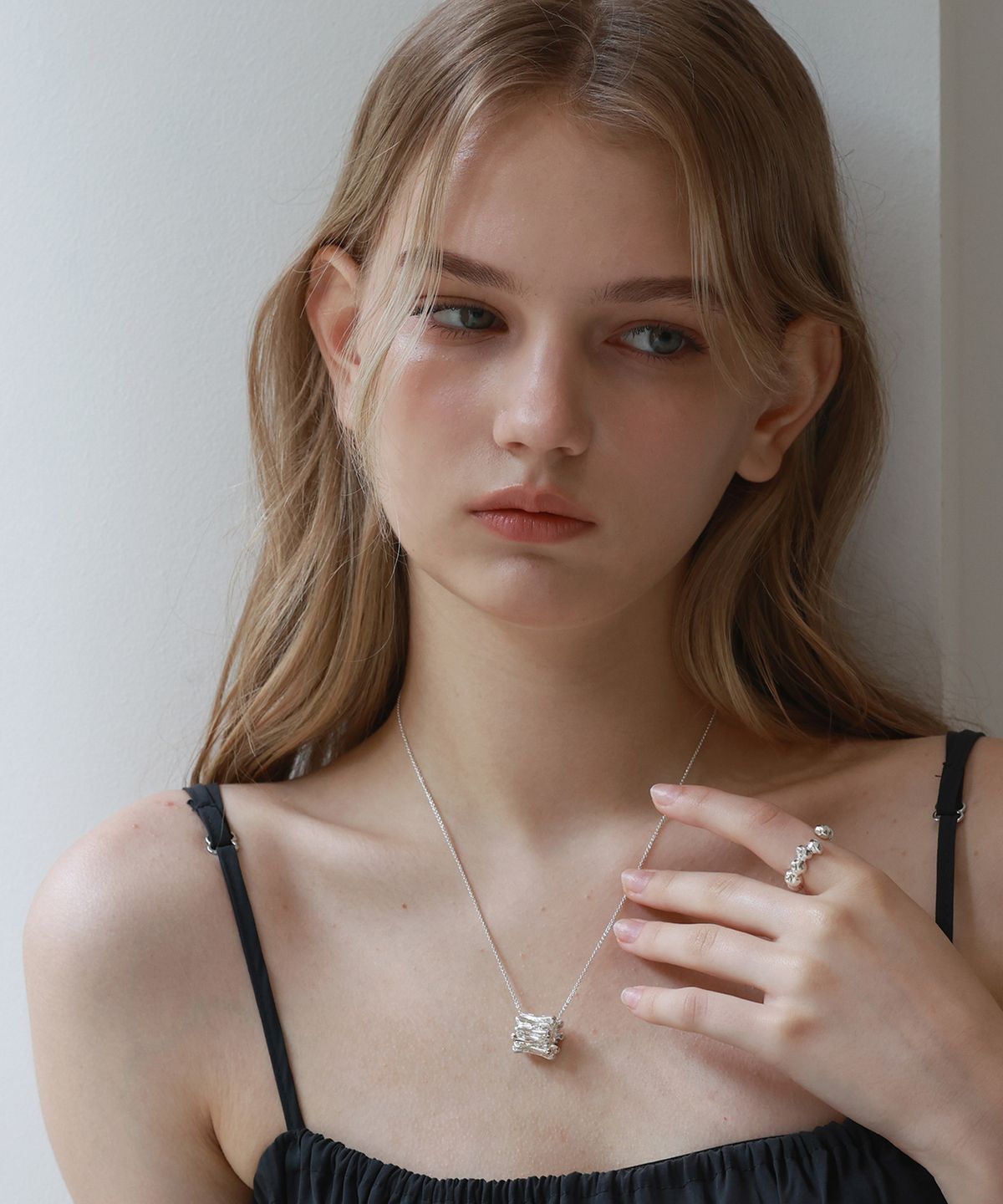 레인디어(REINDEER) MURMUR NECKLACE 01