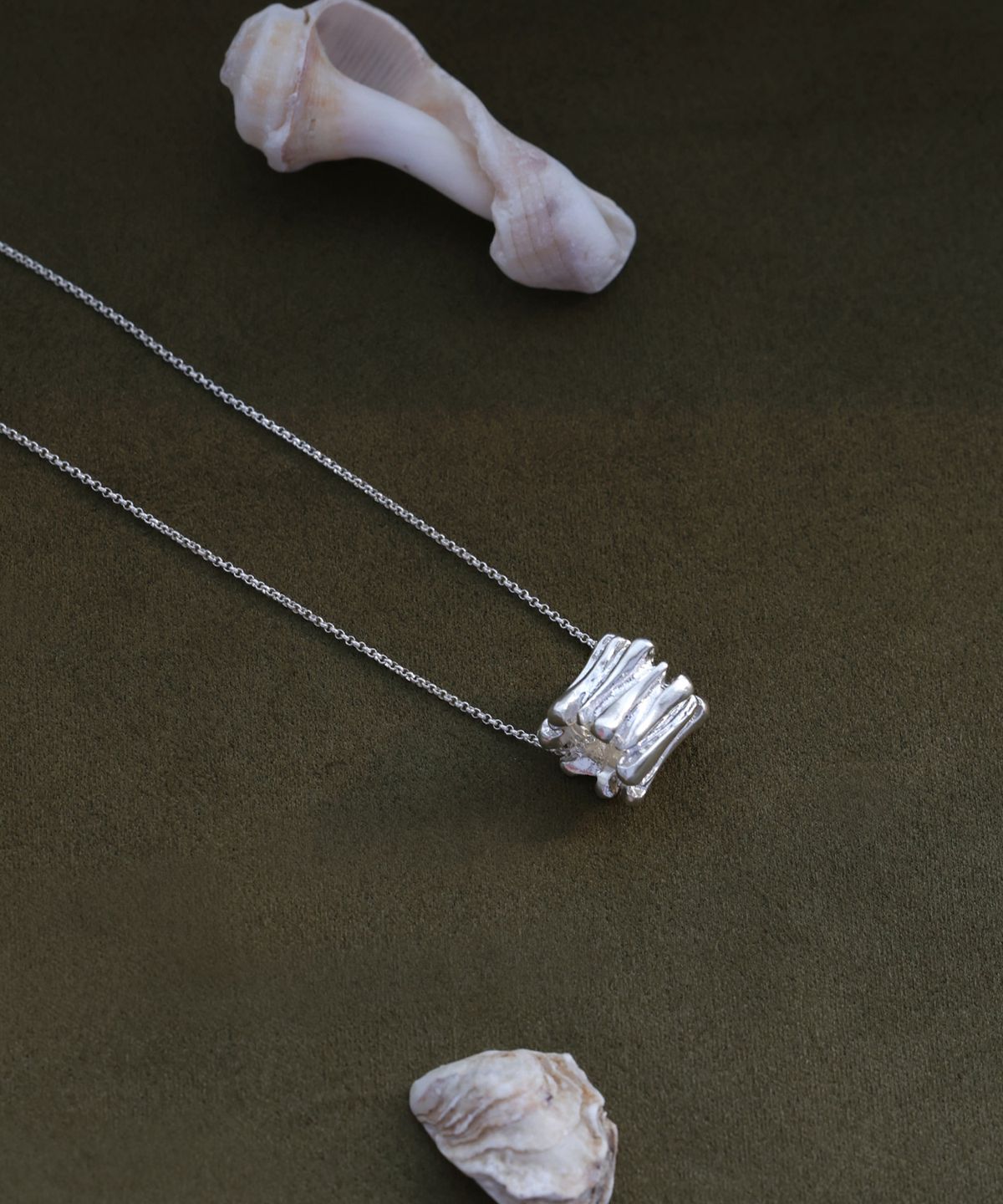 레인디어(REINDEER) MURMUR NECKLACE 01
