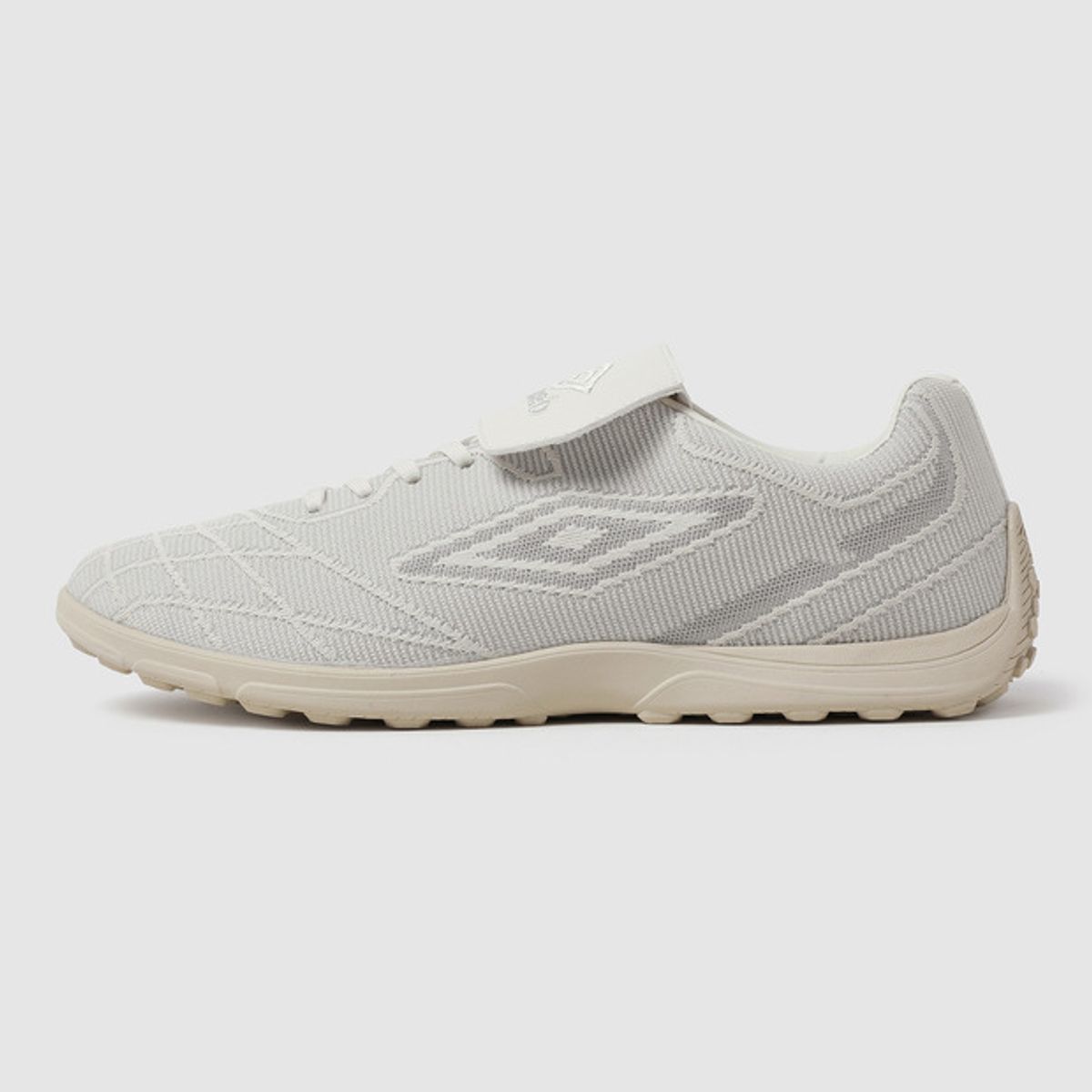 엄브로(UMBRO) REVENGE WEAVE (리벤지 위브) 그레이(UQ323CCU72)