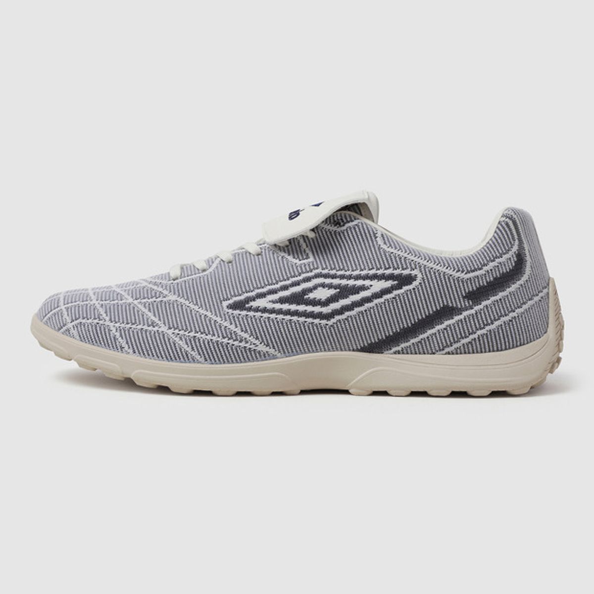 엄브로(UMBRO) REVENGE WEAVE (리벤지 위브) 네이비(UQ323CCU72)