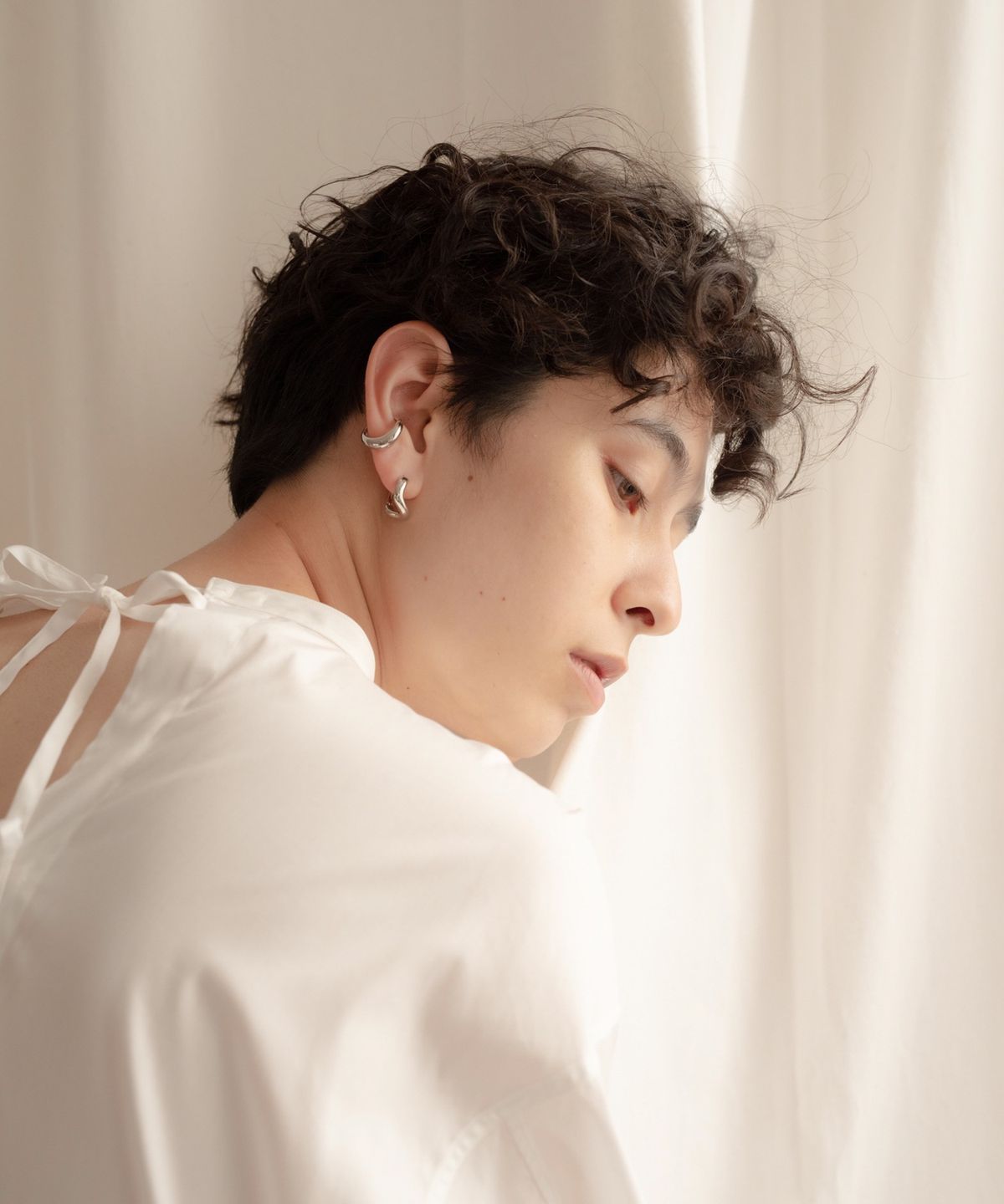 노비스도쿄(NOVICE TOKYO) 트위스트 뉘앙스 피어스 Twisted Nuance Pierce / Silver