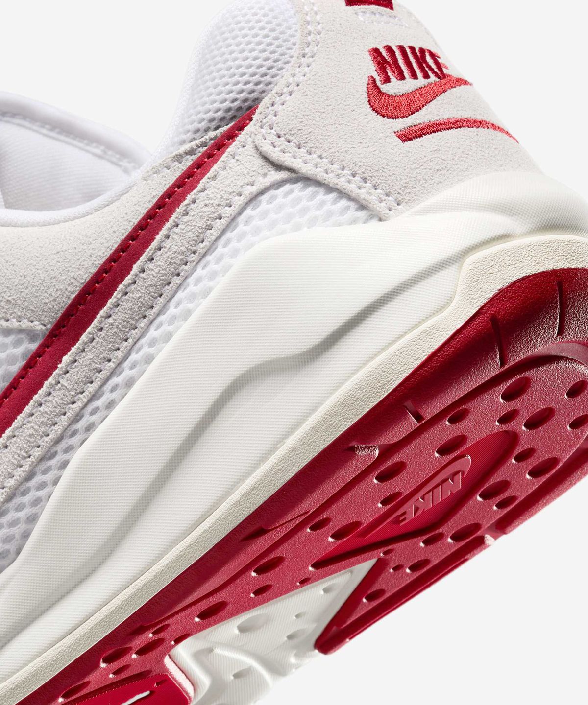나이키(NIKE) 조던 컴포트 에라 M - 화이트:세일:블랙:바시티 레드 / HJ6777-116