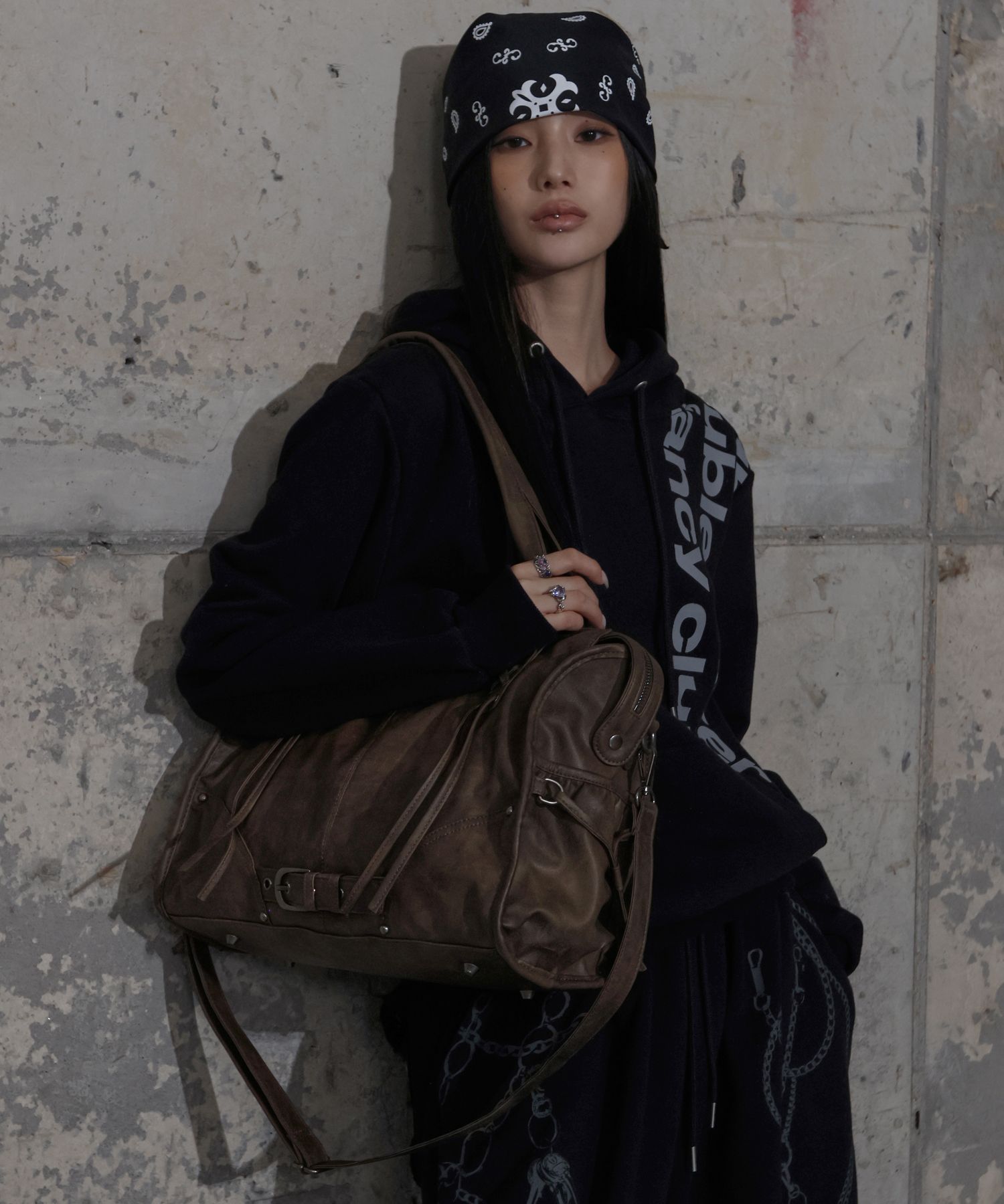 MUSINSA | FANCY CLUB Belted Washing Leather Bag (BROWN) F25ZE990