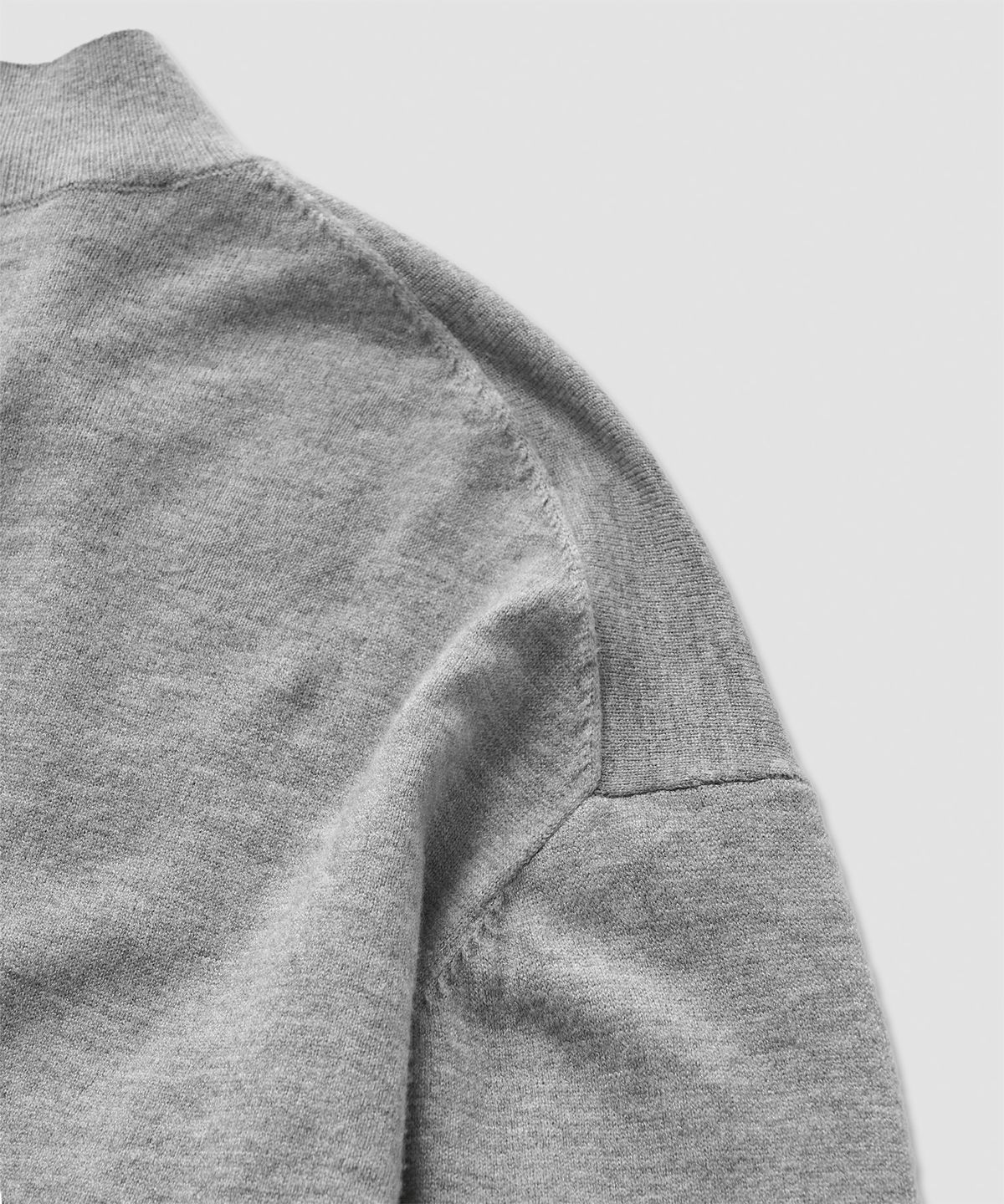필프(PEALP) Basic Mock Neck Knit 19(Light Gray)