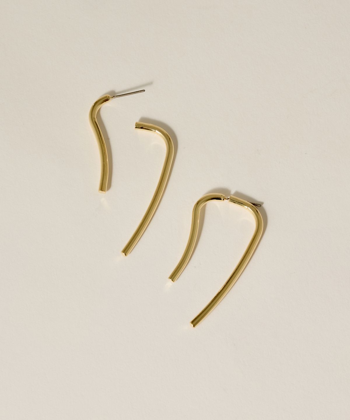 노비스도쿄(NOVICE TOKYO) 바이컬러 리니어 드롭 피어스(귀걸이) Bicolor Linear Drop Pierce / Gold