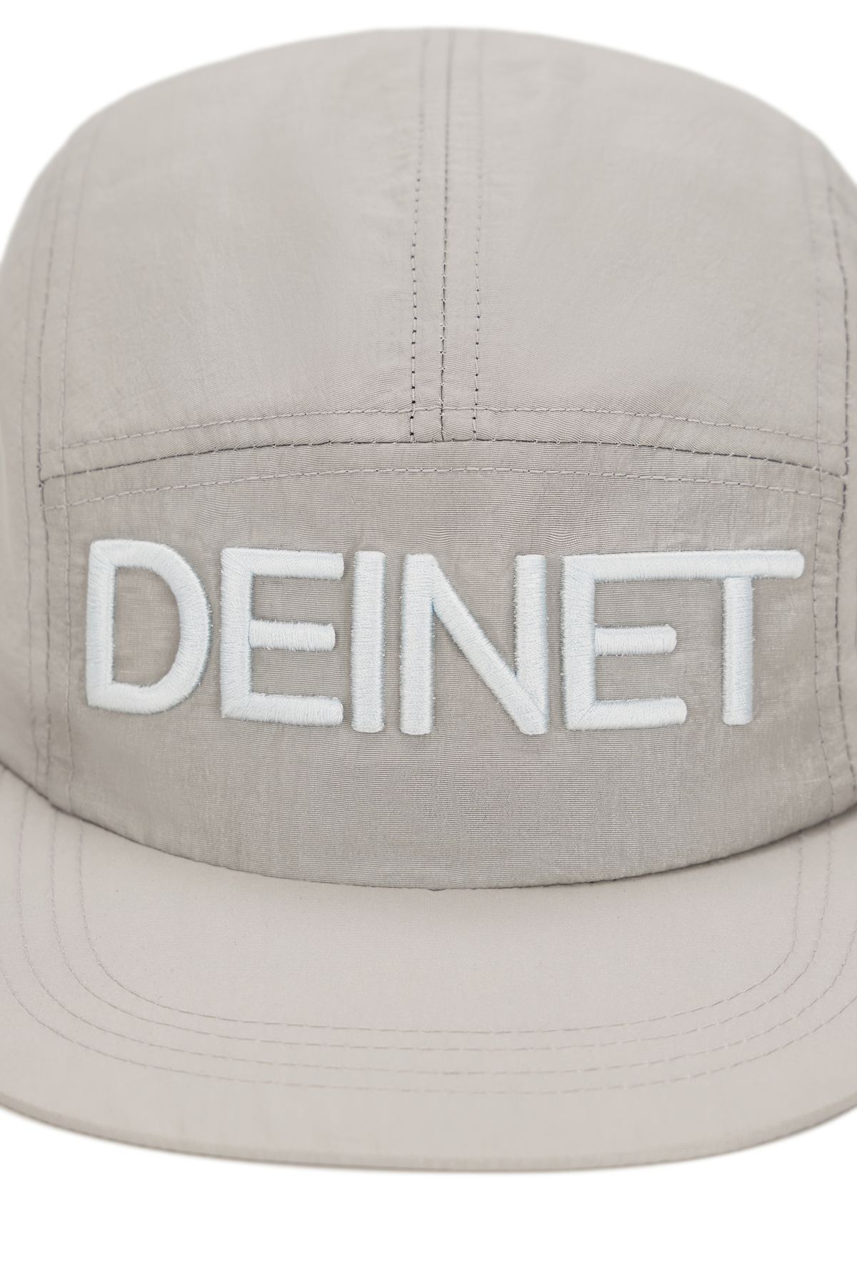다이닛(DEINET) DEINET NYLON LOGO CAP IN SILVER