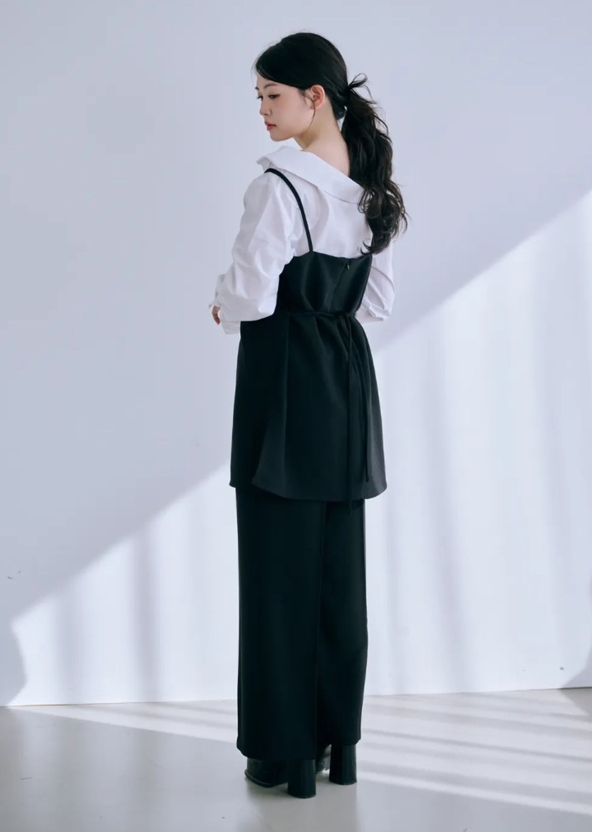 바이서우(BYSEOWOO) 알리 투웨이 심플 원피스 블랙
