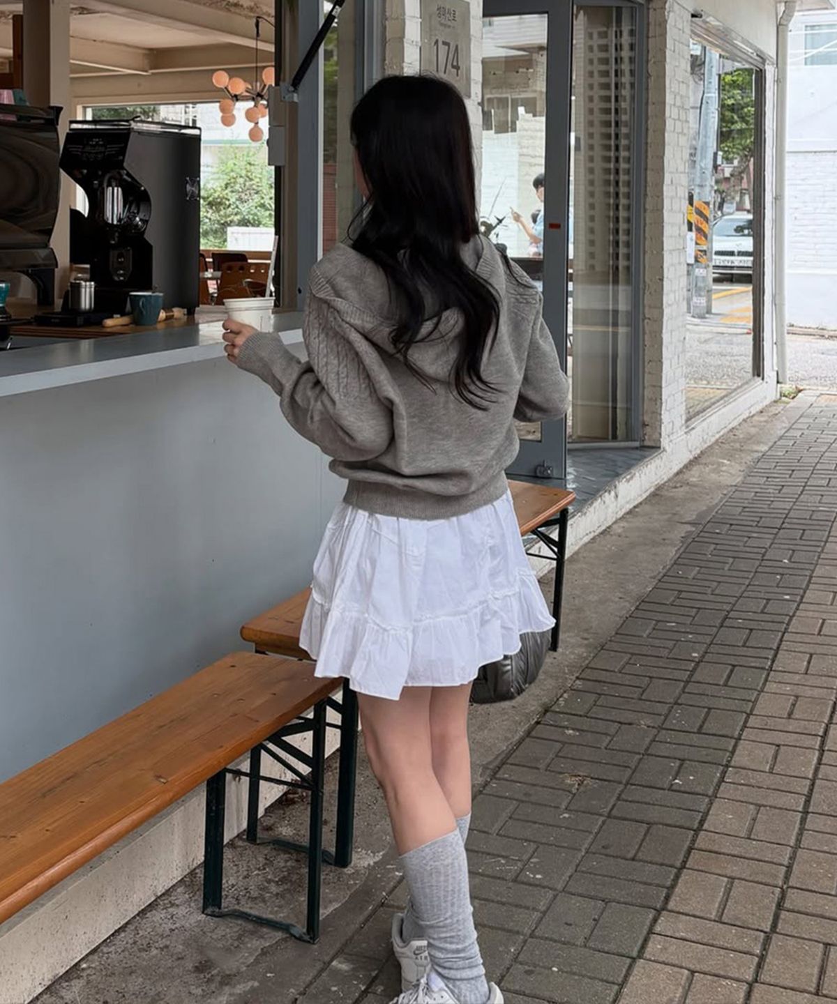 무아무아(MUAHMUAH) 케이블 반오픈 후드 니트 [5color]