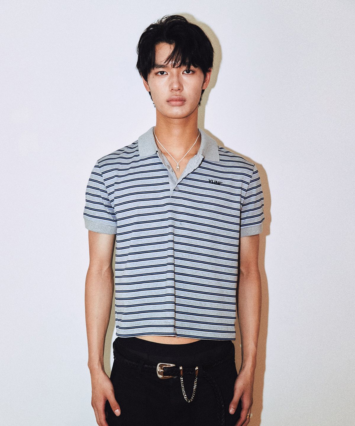 유네(YUNE) Shift Stripe PK Shirt_[Gray]