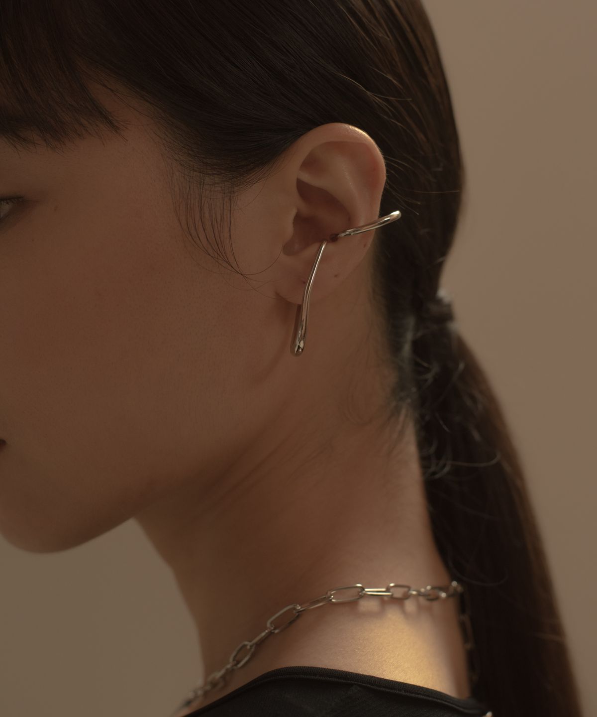 노비스도쿄(NOVICE TOKYO) 더블 레이어드 라지 후프 이어커프 Double Layered Large Hoop Ear Cuff / Silver
