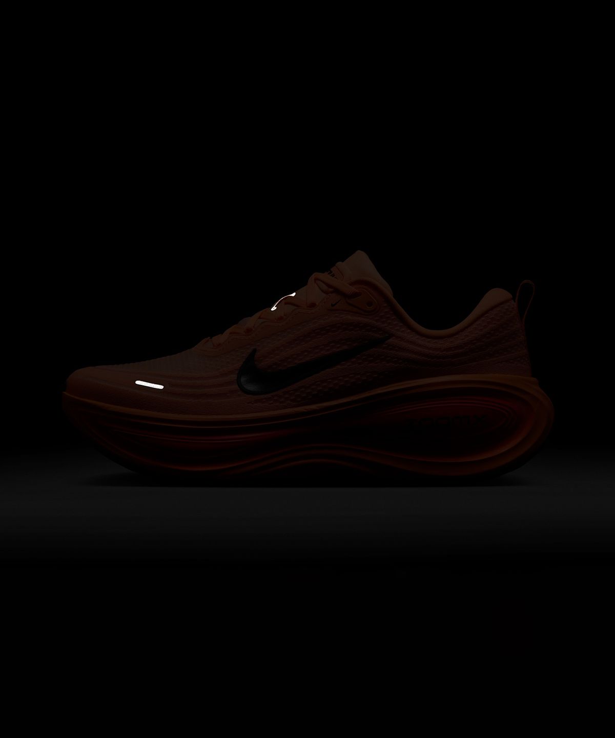 나이키(NIKE) 보메로 플러스 M - 오렌지 펄스:핫 라바:토탈 오렌지:블랙 / HV8150-801