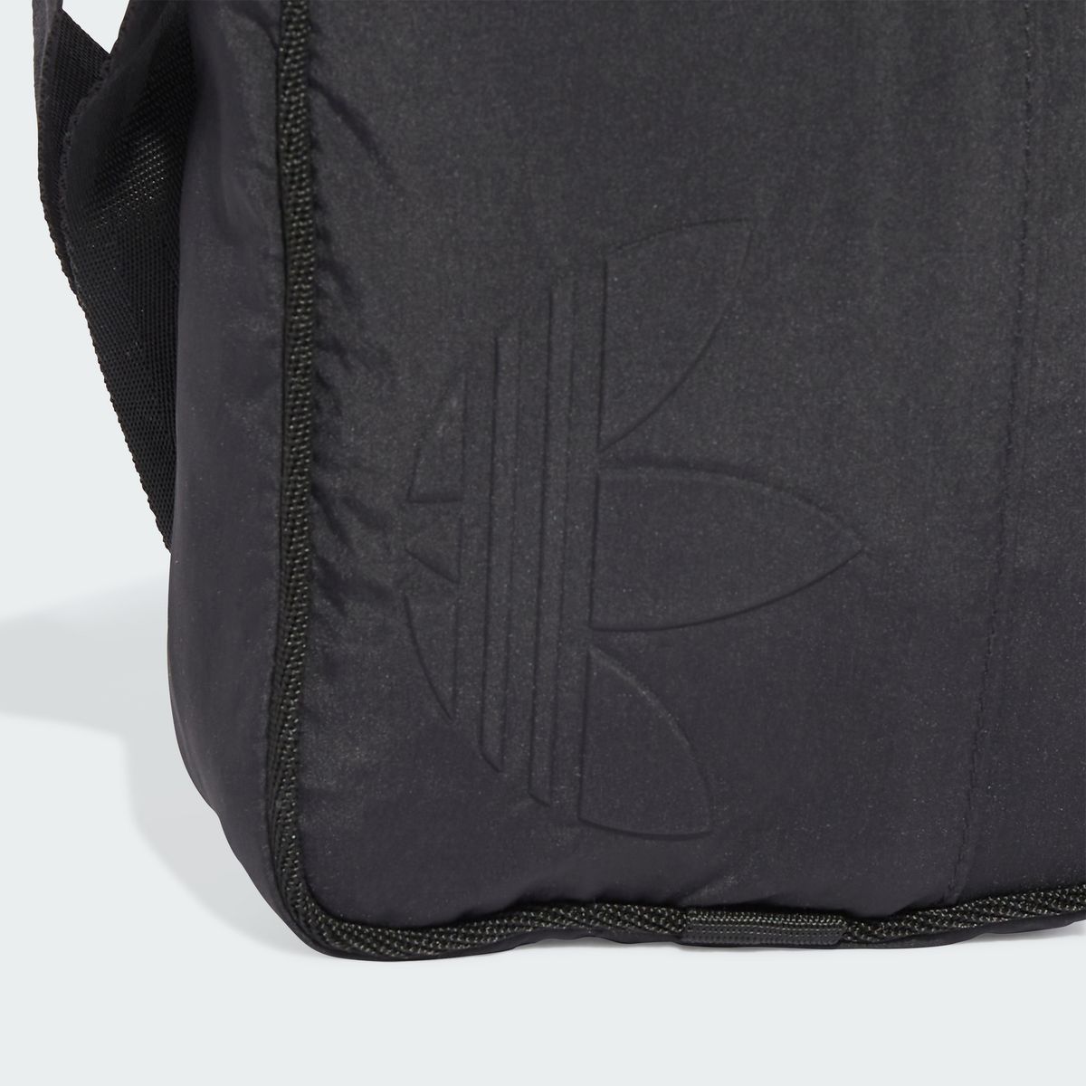 아디다스(ADIDAS) 에브리데이 아이콘 스몰 아이템 백 JX3082