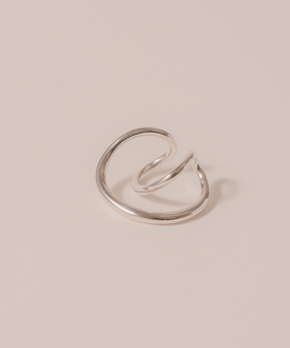 노비스도쿄(NOVICE TOKYO) 라지 크로스 이어커프 Large Cross Ear Cuff / Silver