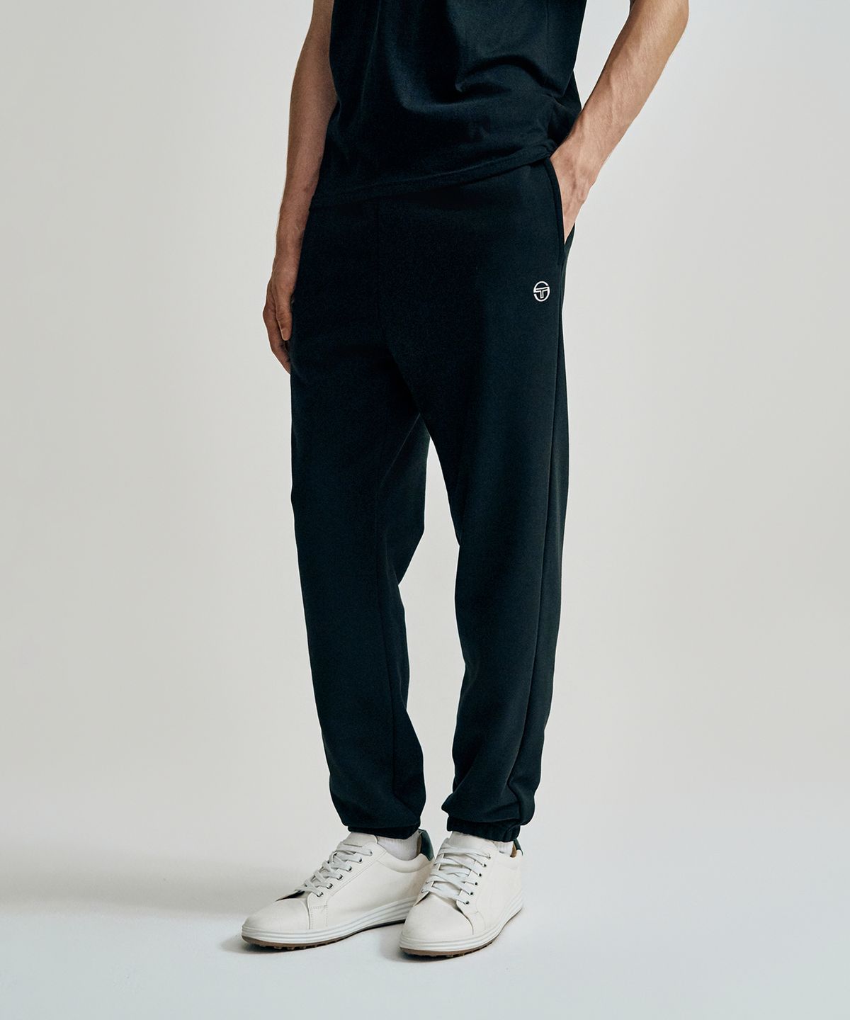 세르지오 타키니(SERGIO TACCHINI) M 쿠쉬라이트 프렌치 조거팬츠 (Black)
