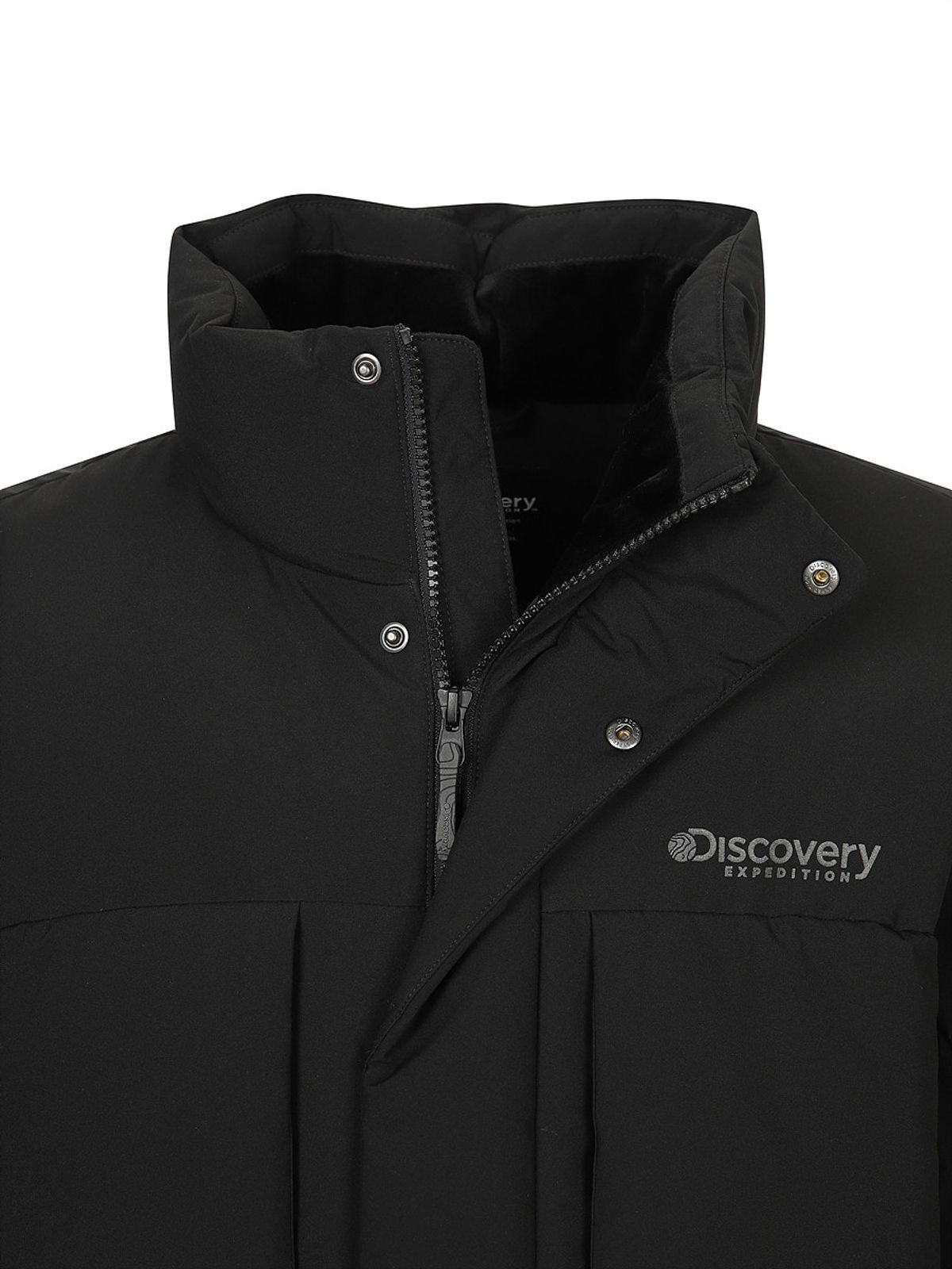 디스커버리 익스페디션(DISCOVERY EXPEDITION) 남성 레스터G 하이넥 구스다운 숏패딩 (BLACK)