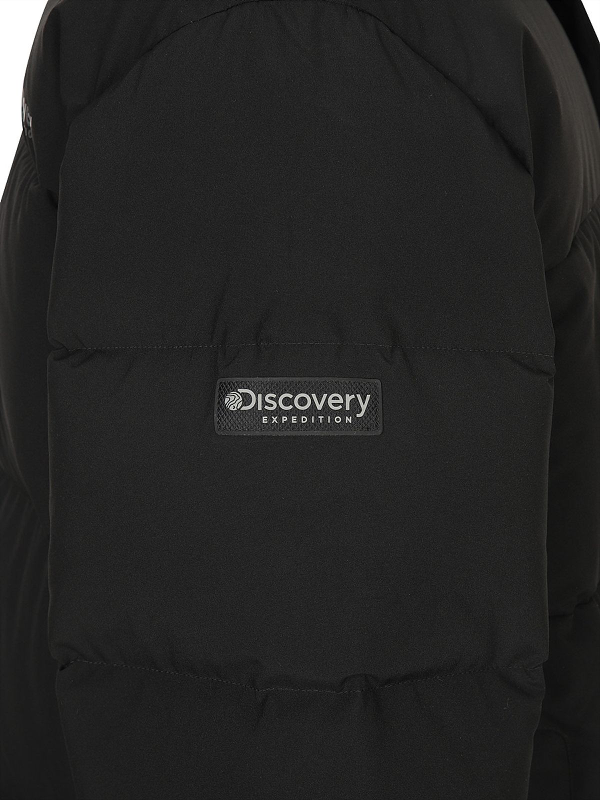 디스커버리 익스페디션(DISCOVERY EXPEDITION) 남성 레스터G 하이넥 구스다운 숏패딩 (BLACK)