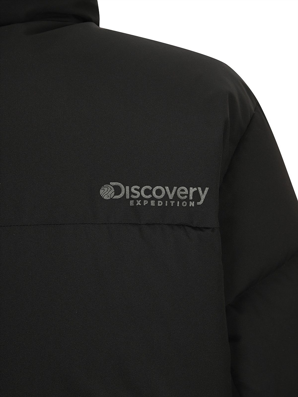 디스커버리 익스페디션(DISCOVERY EXPEDITION) 남성 레스터G 하이넥 구스다운 숏패딩 (BLACK)